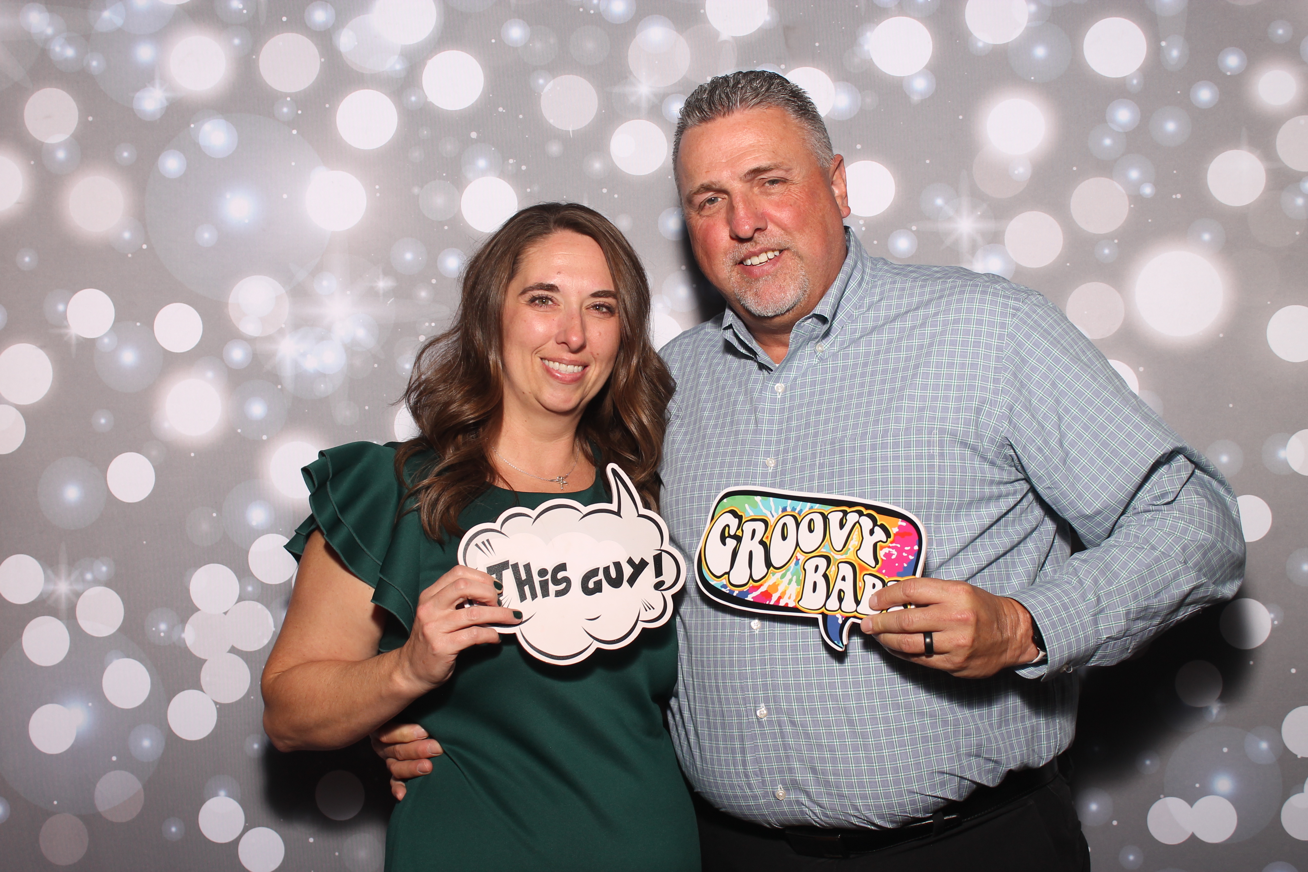 The Mercers | View more photos from the event at gallery.photoboothcincy.com/u/PhotoBoothCincy/The-Mercers