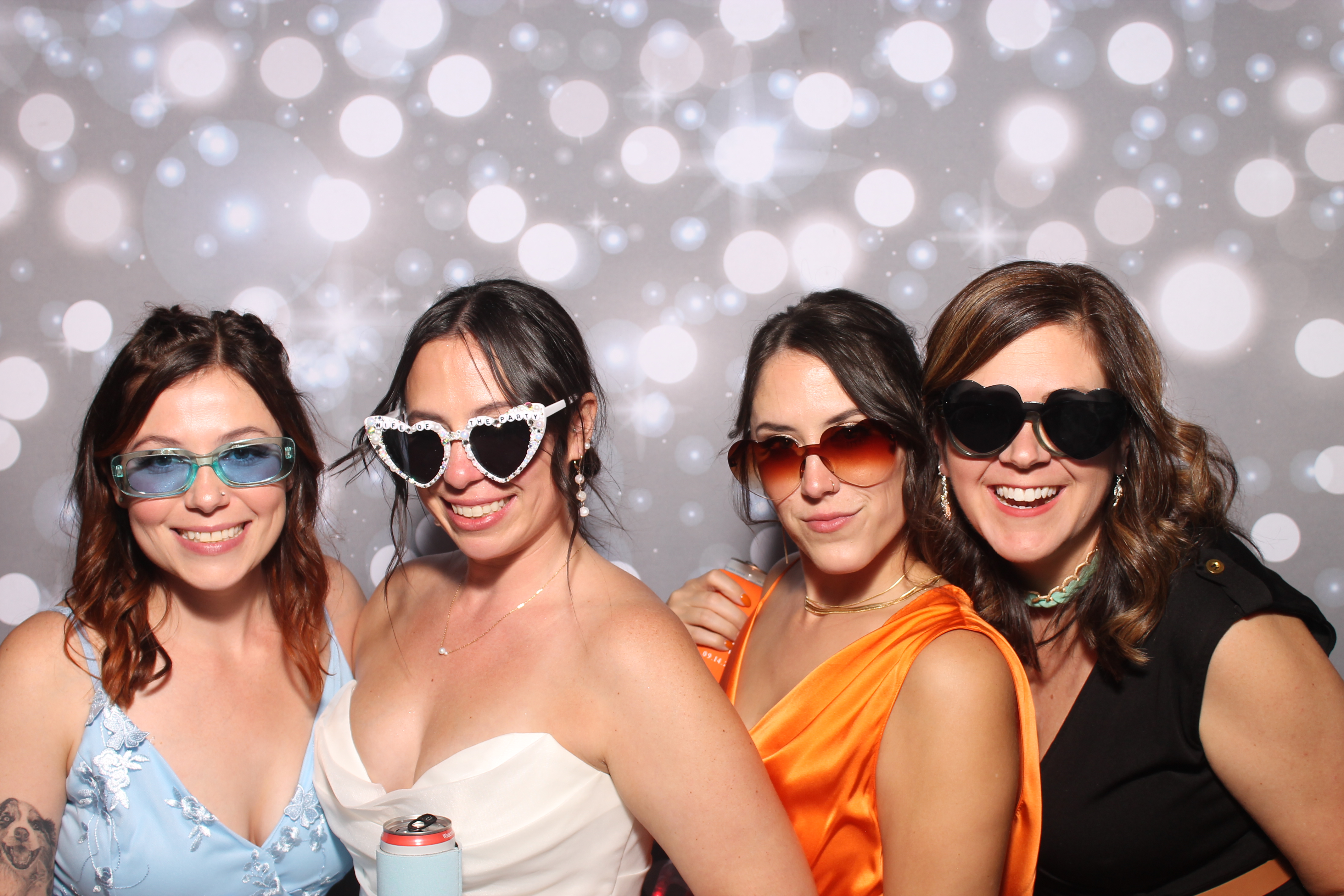 The Mercers | View more photos from the event at gallery.photoboothcincy.com/u/PhotoBoothCincy/The-Mercers
