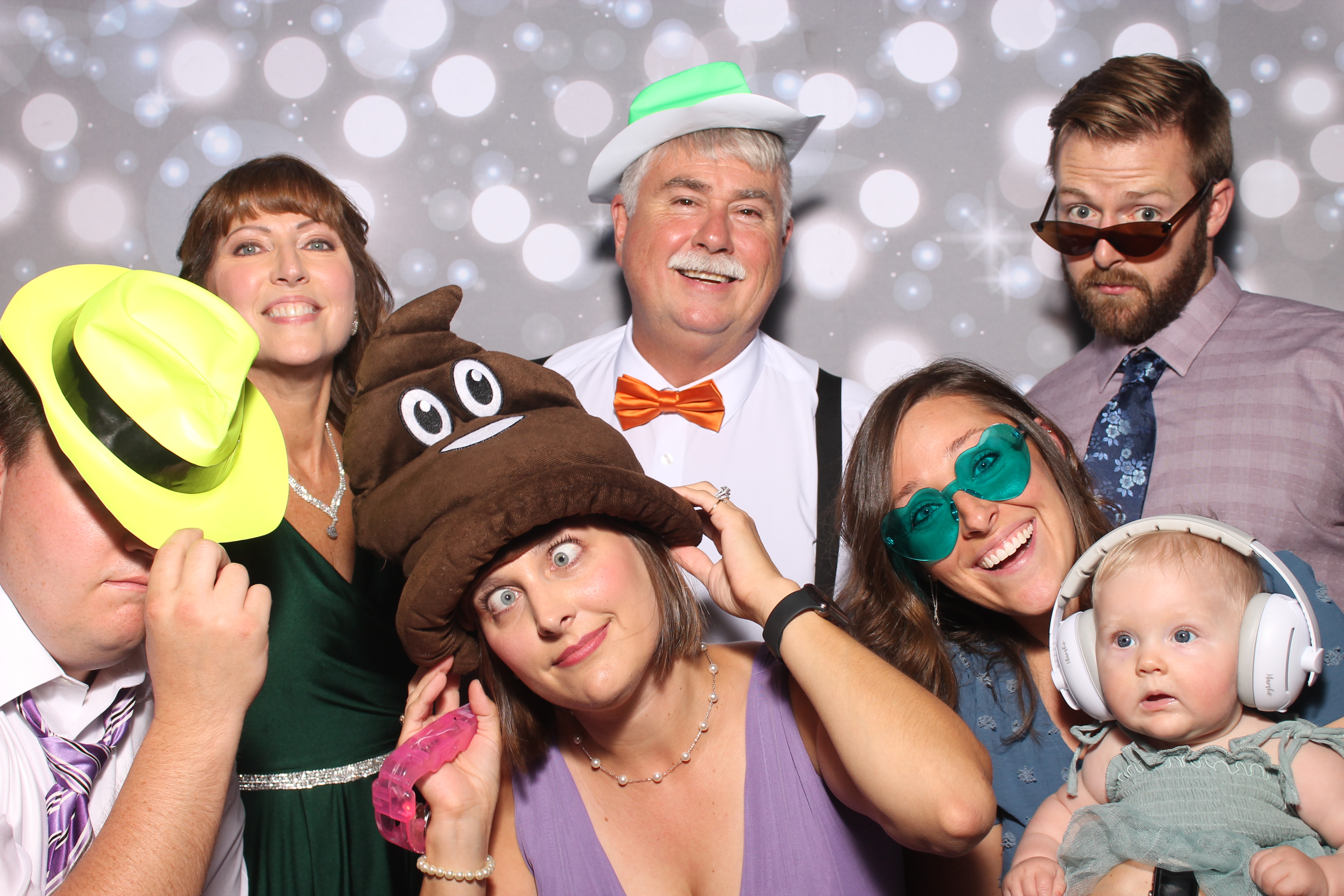 The Mercers | View more photos from the event at gallery.photoboothcincy.com/u/PhotoBoothCincy/The-Mercers