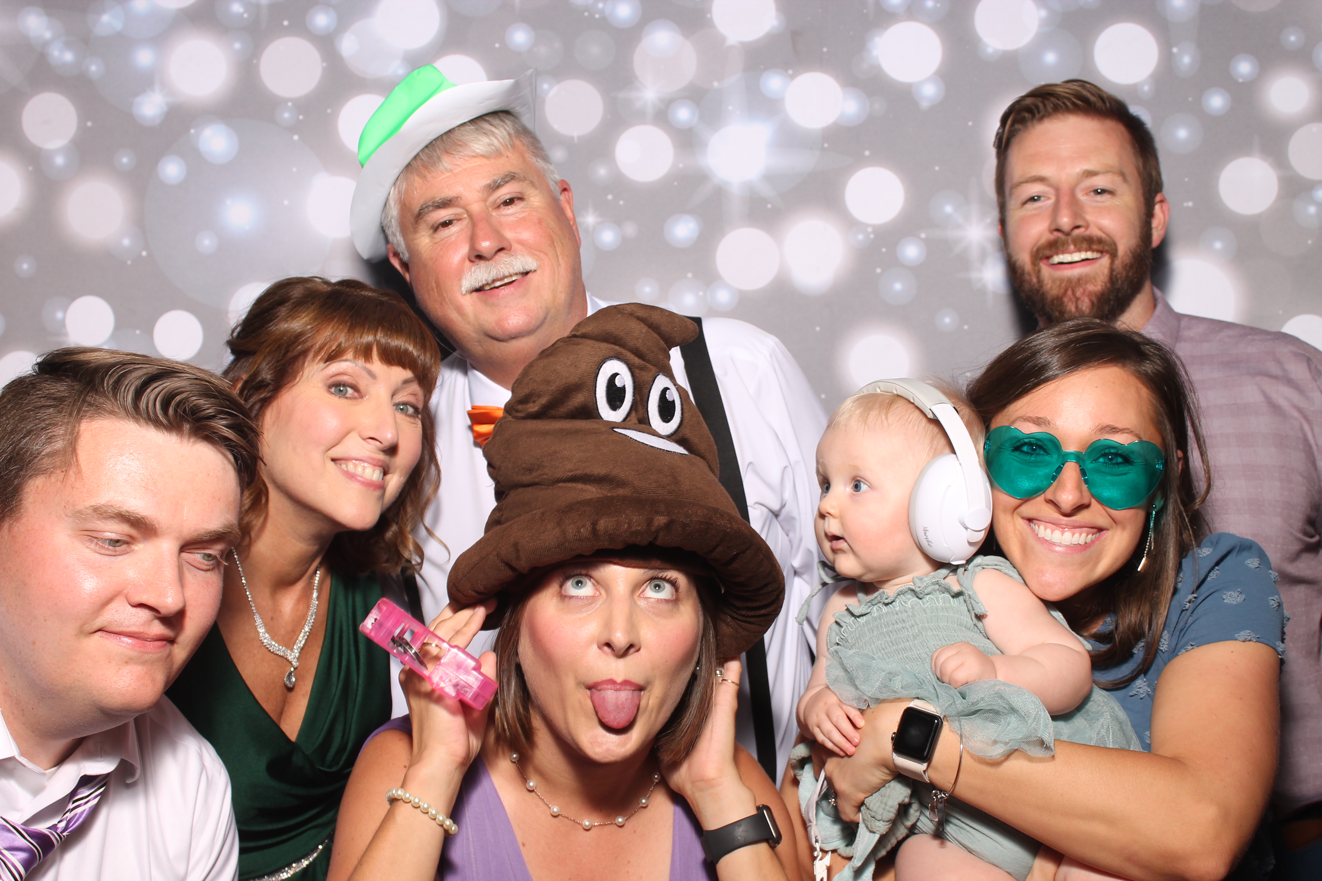 The Mercers | View more photos from the event at gallery.photoboothcincy.com/u/PhotoBoothCincy/The-Mercers