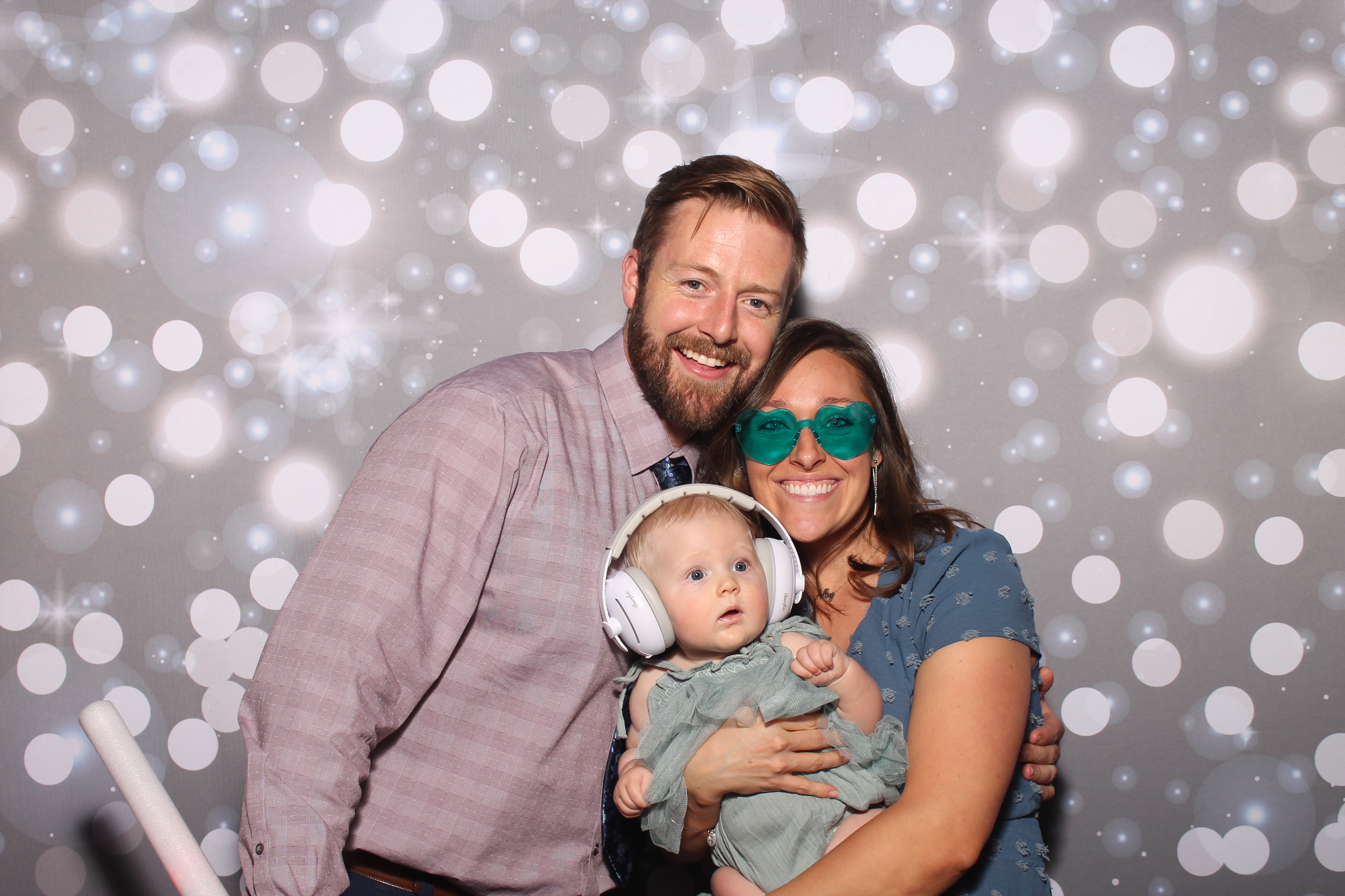 The Mercers | View more photos from the event at gallery.photoboothcincy.com/u/PhotoBoothCincy/The-Mercers