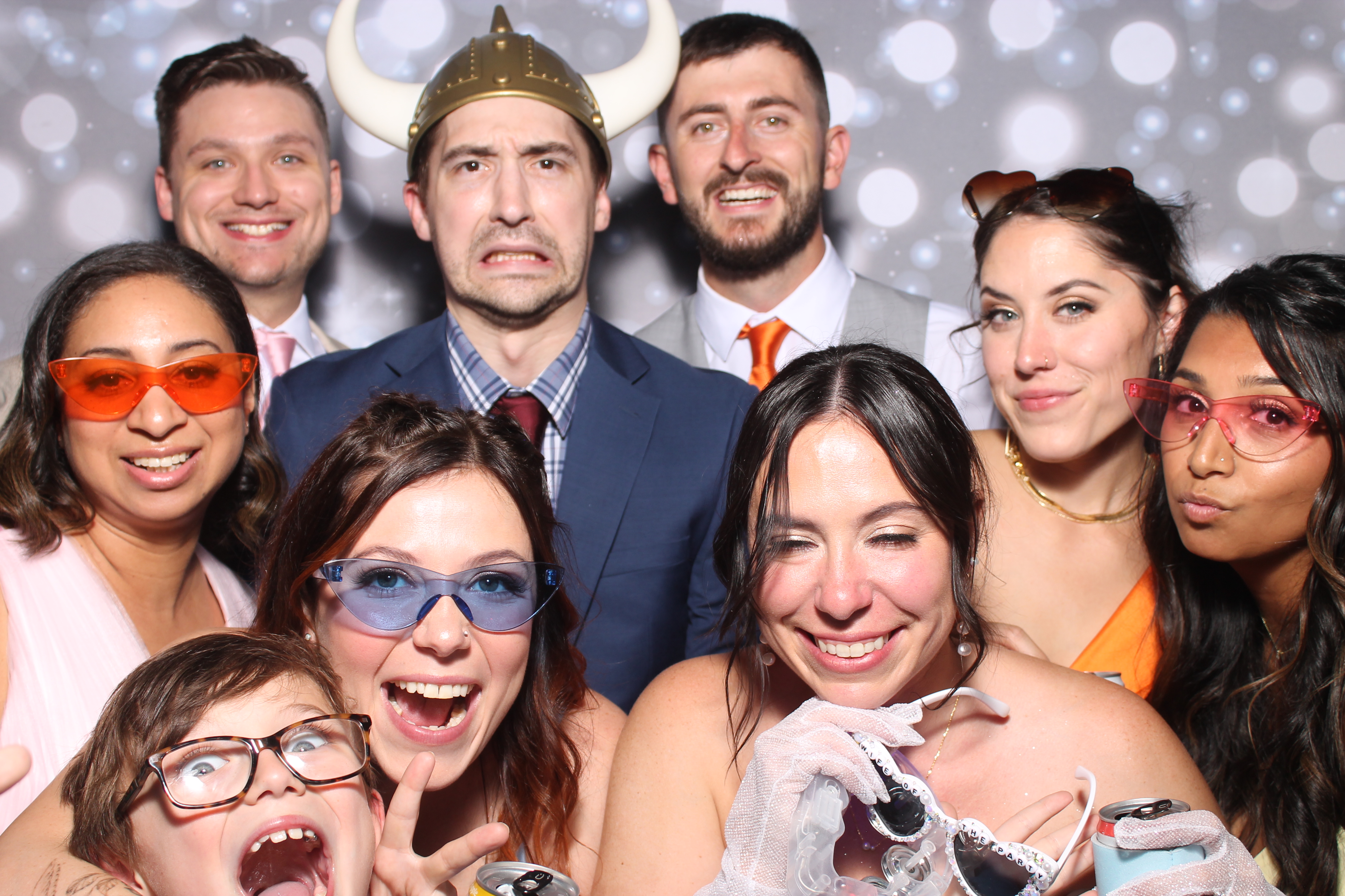 The Mercers | View more photos from the event at gallery.photoboothcincy.com/u/PhotoBoothCincy/The-Mercers