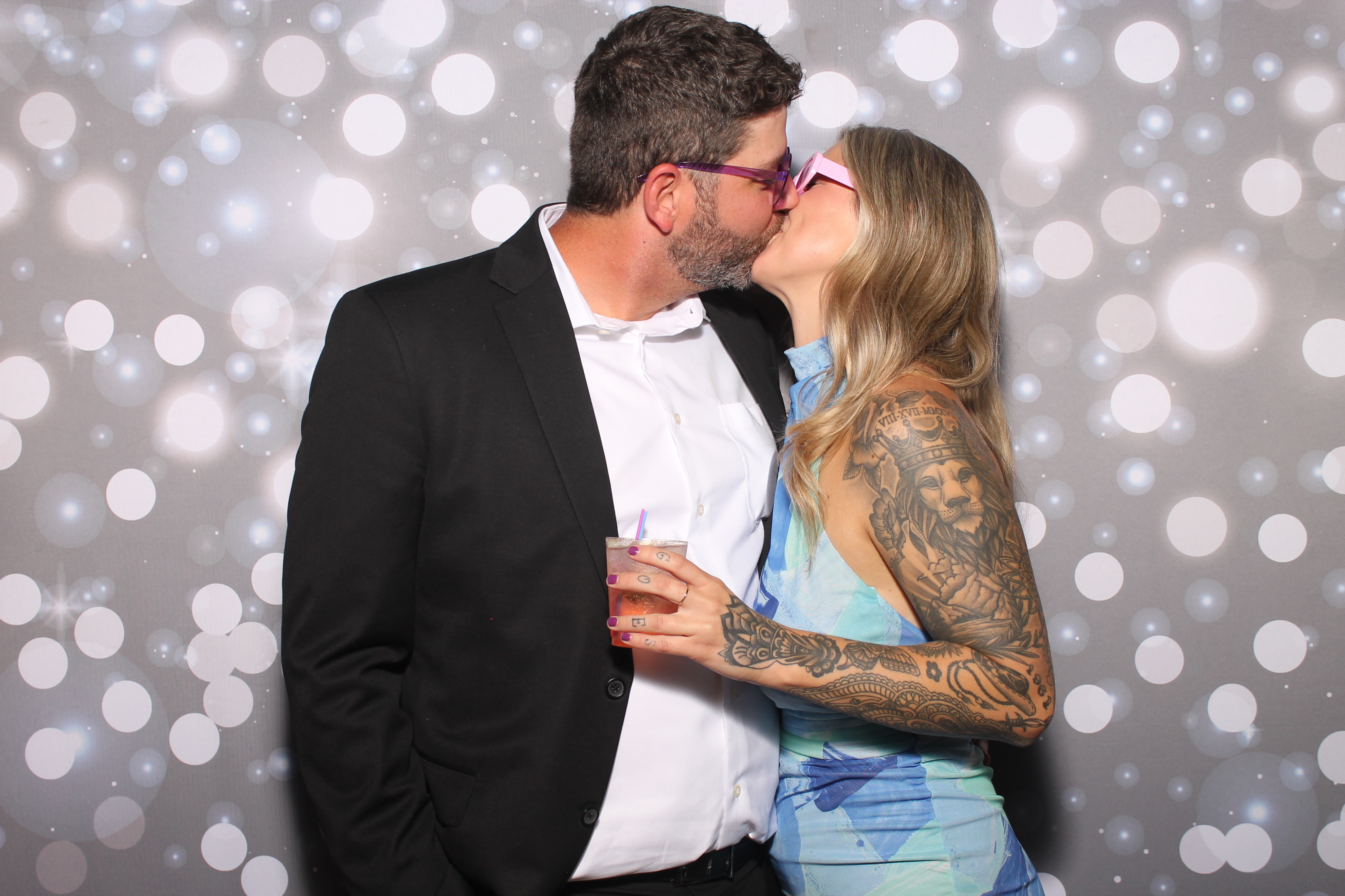 The Mercers | View more photos from the event at gallery.photoboothcincy.com/u/PhotoBoothCincy/The-Mercers