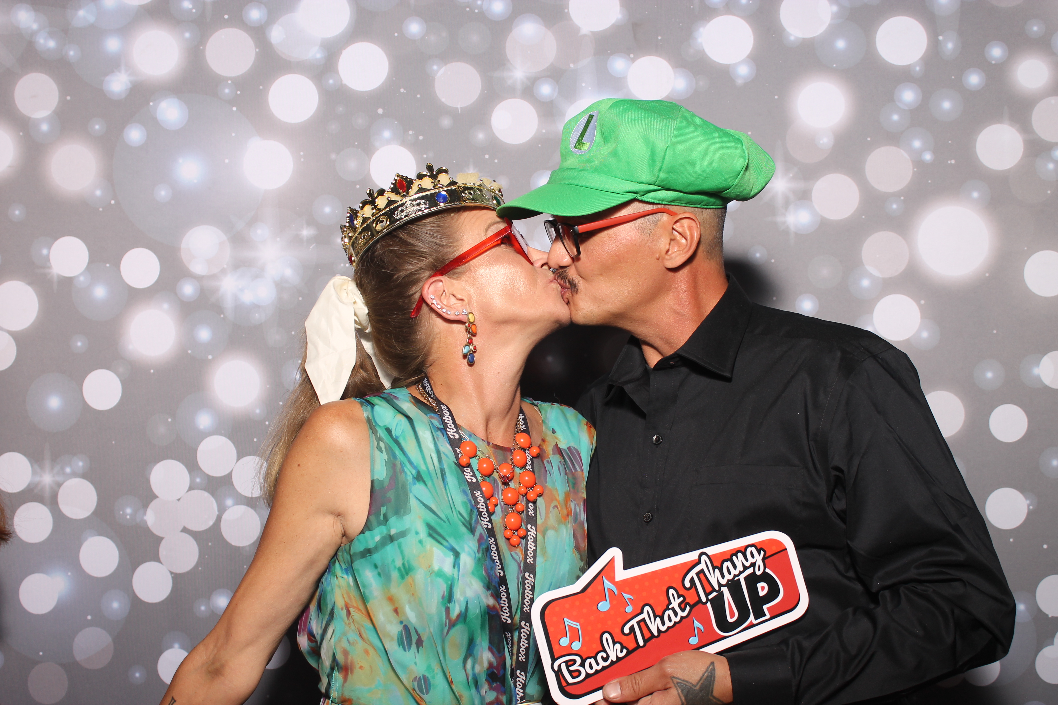The Mercers | View more photos from the event at gallery.photoboothcincy.com/u/PhotoBoothCincy/The-Mercers