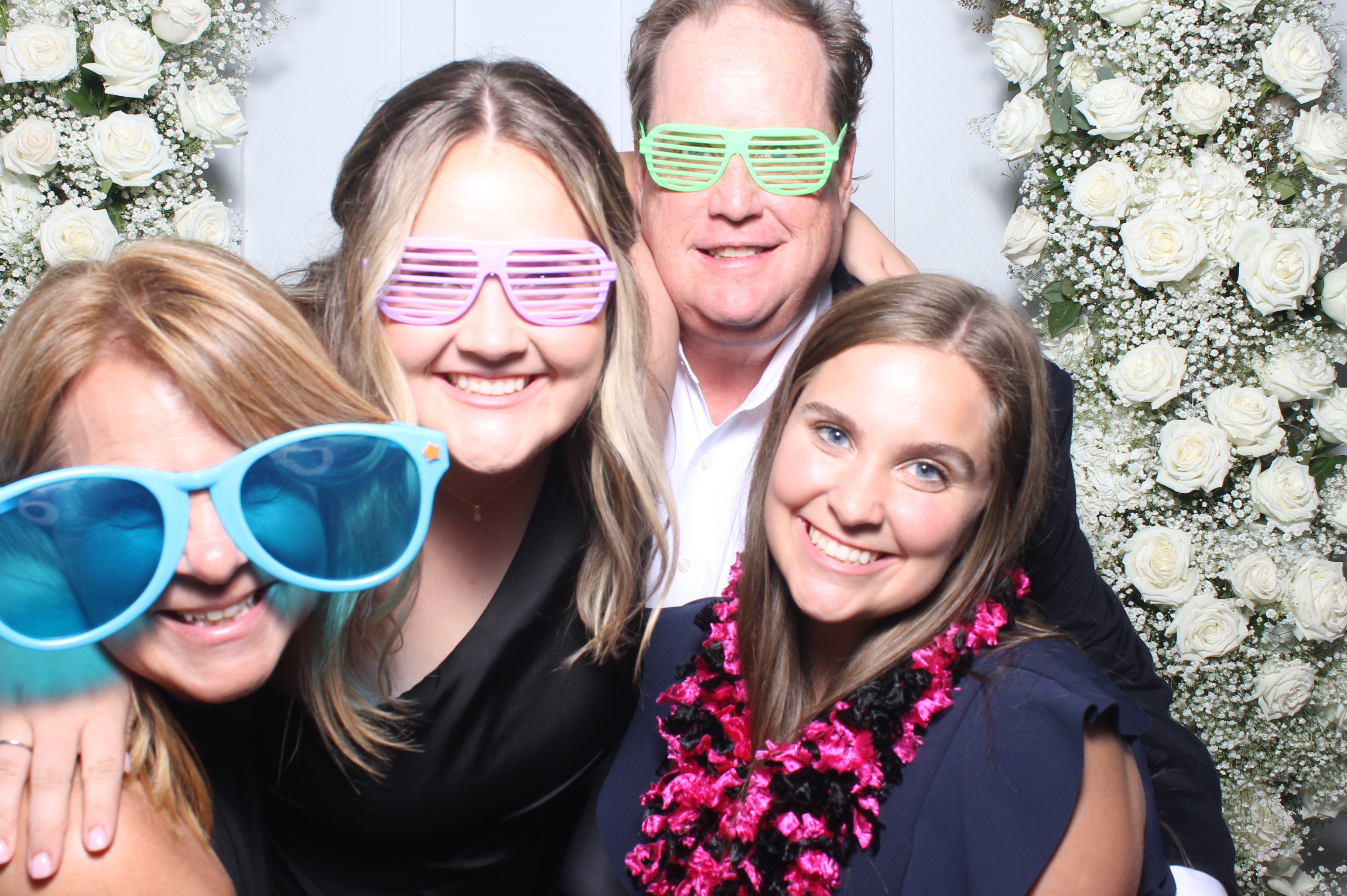 The Metz Wedding | View more photos from the event at gallery.photoboothcincy.com/u/PhotoBoothCincy/The-Metz-Wedding