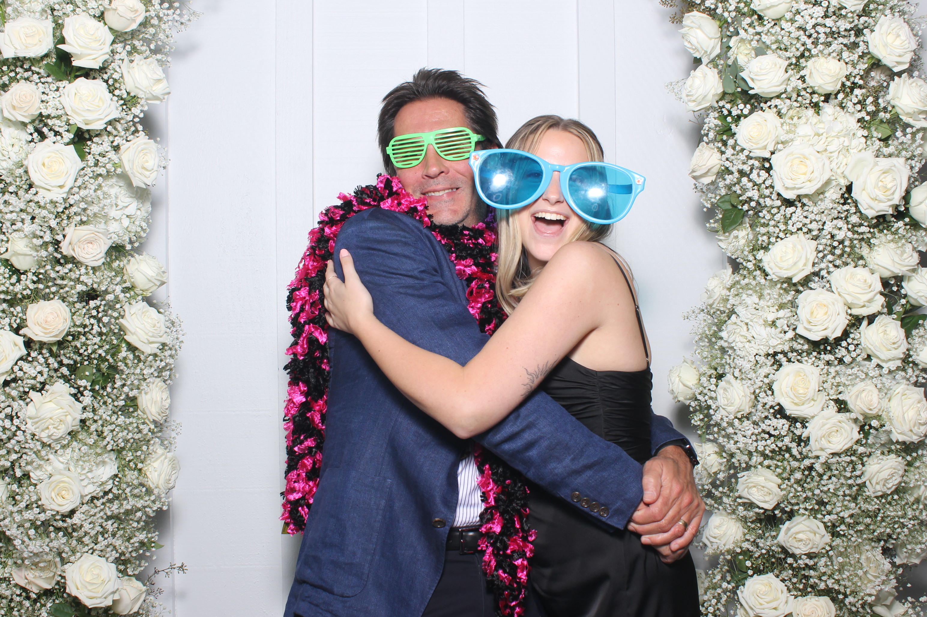 The Metz Wedding | View more photos from the event at gallery.photoboothcincy.com/u/PhotoBoothCincy/The-Metz-Wedding