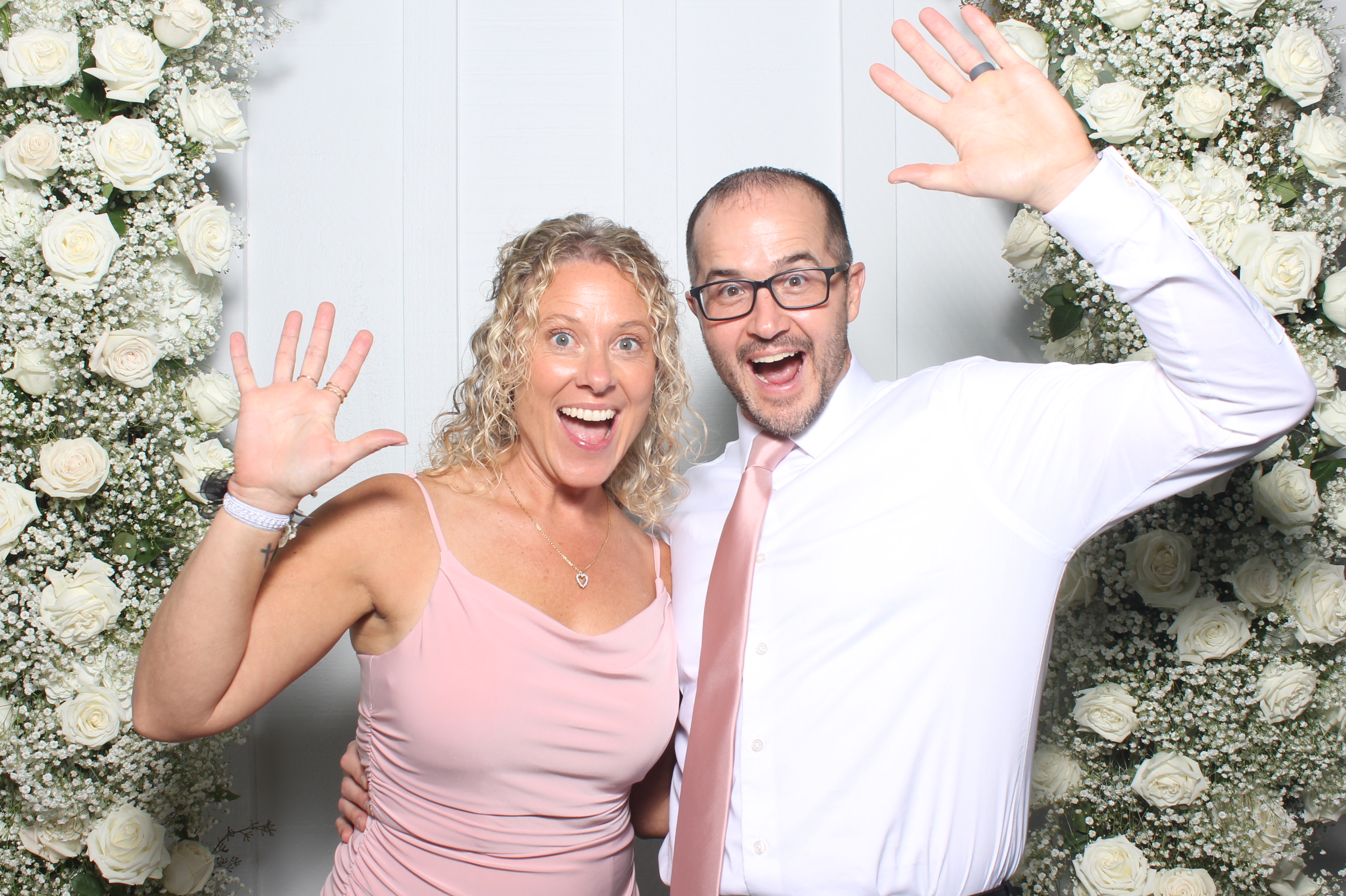 The Metz Wedding | View more photos from the event at gallery.photoboothcincy.com/u/PhotoBoothCincy/The-Metz-Wedding