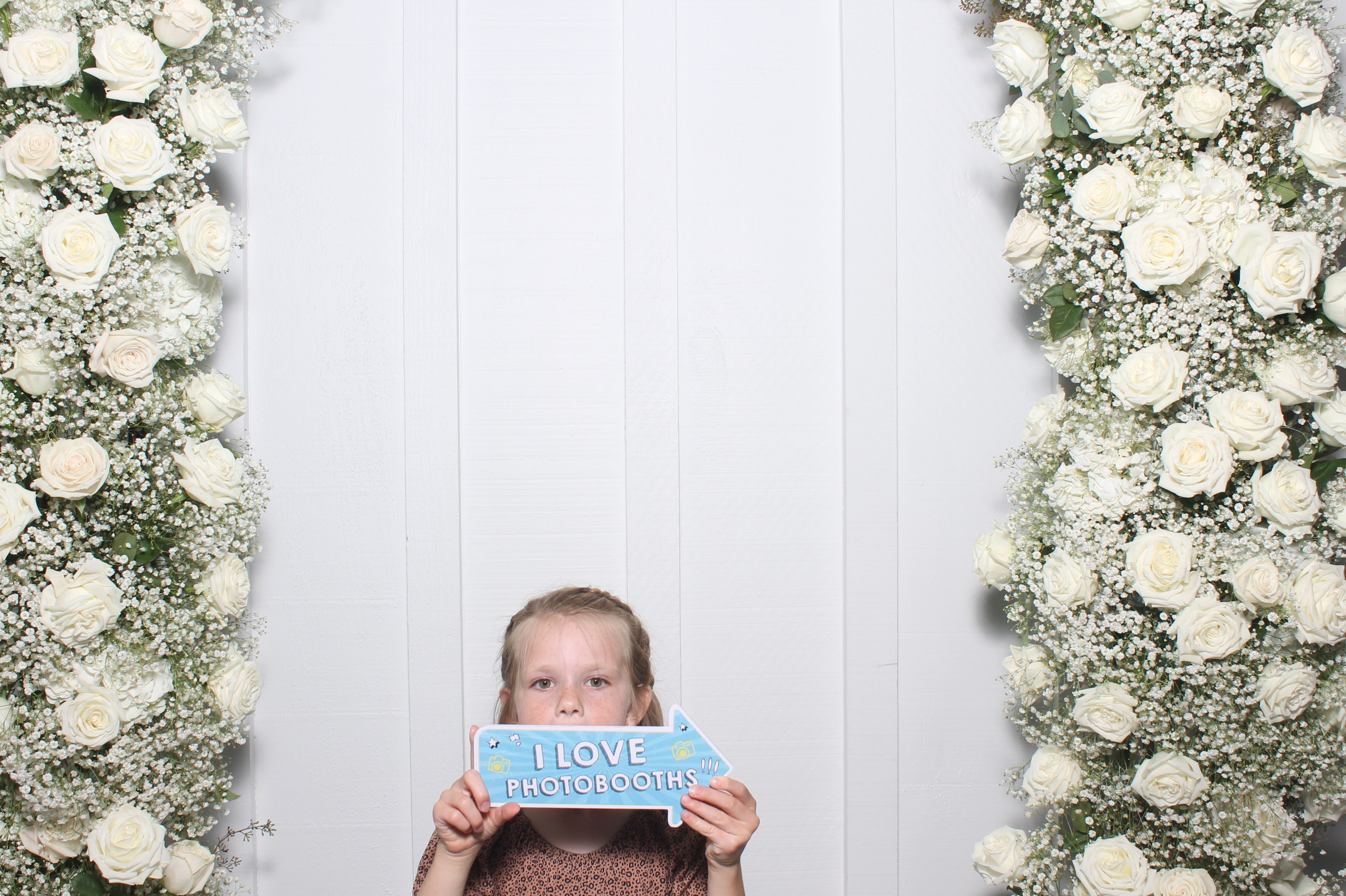 The Metz Wedding | View more photos from the event at gallery.photoboothcincy.com/u/PhotoBoothCincy/The-Metz-Wedding