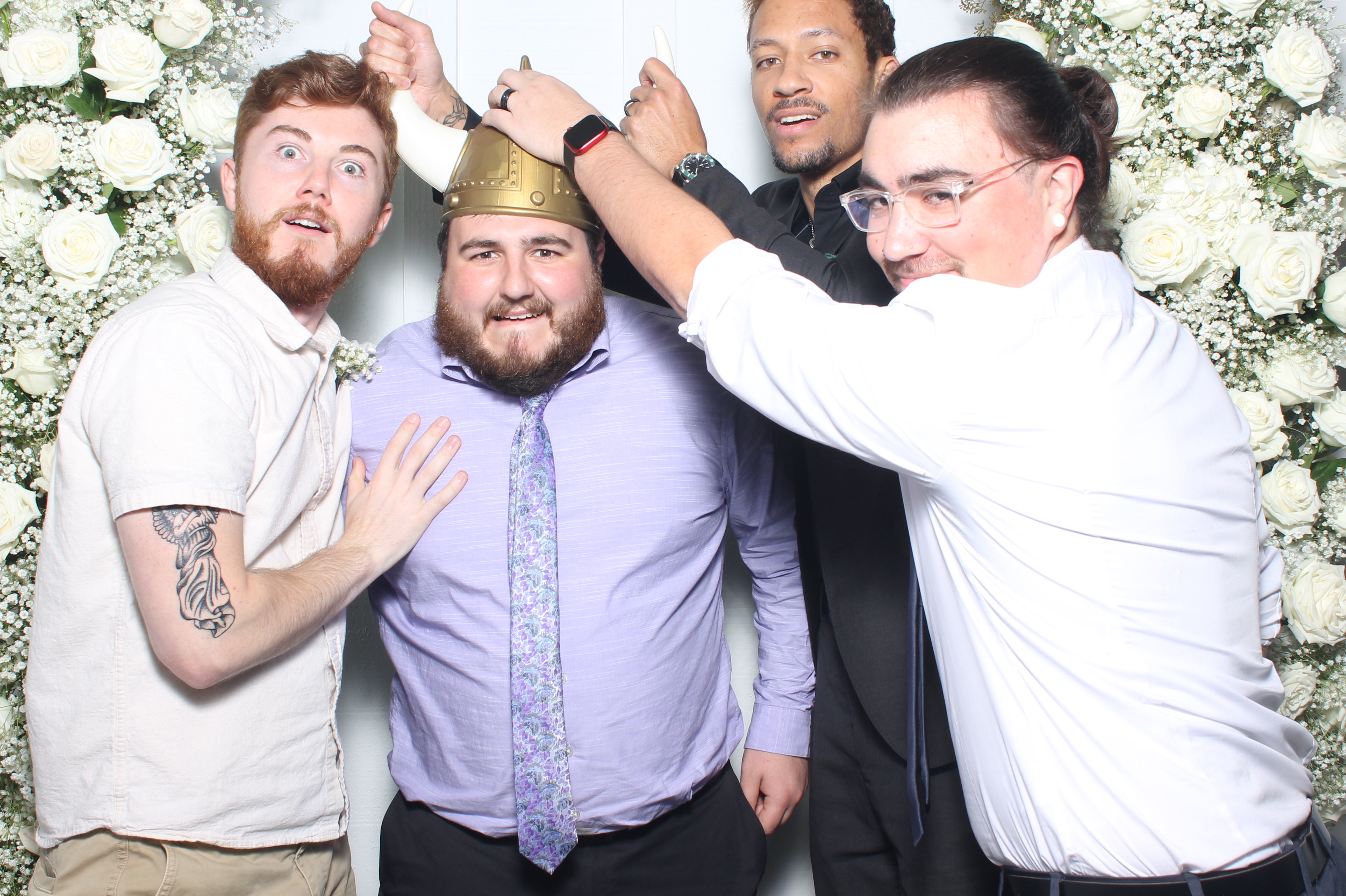 The Metz Wedding | View more photos from the event at gallery.photoboothcincy.com/u/PhotoBoothCincy/The-Metz-Wedding