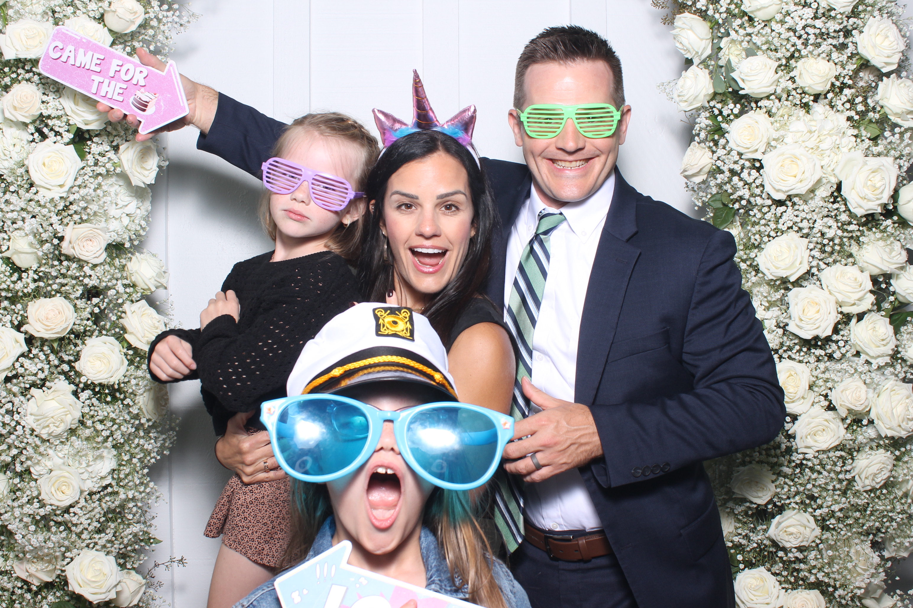 The Metz Wedding | View more photos from the event at gallery.photoboothcincy.com/u/PhotoBoothCincy/The-Metz-Wedding