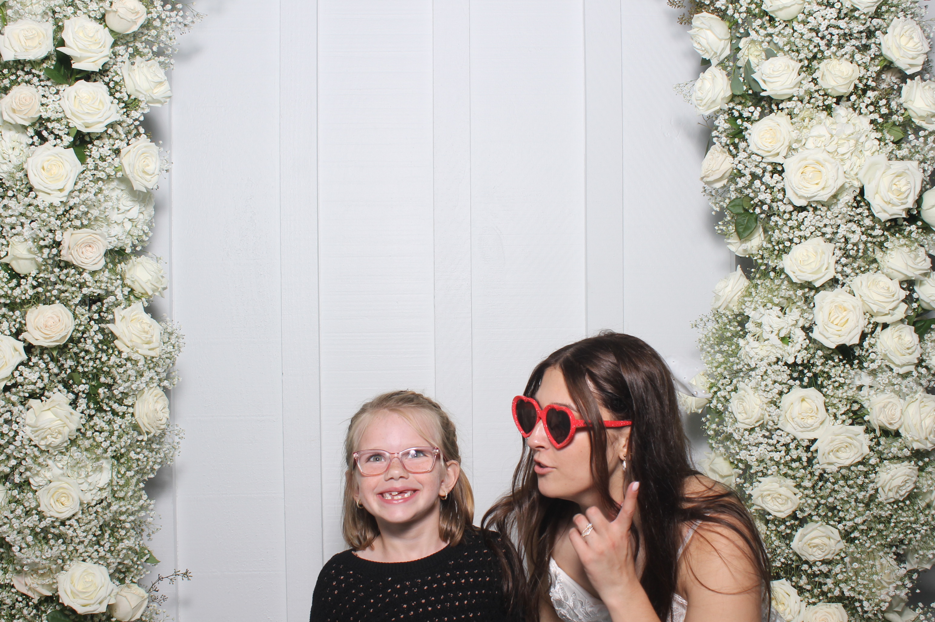 The Metz Wedding | View more photos from the event at gallery.photoboothcincy.com/u/PhotoBoothCincy/The-Metz-Wedding