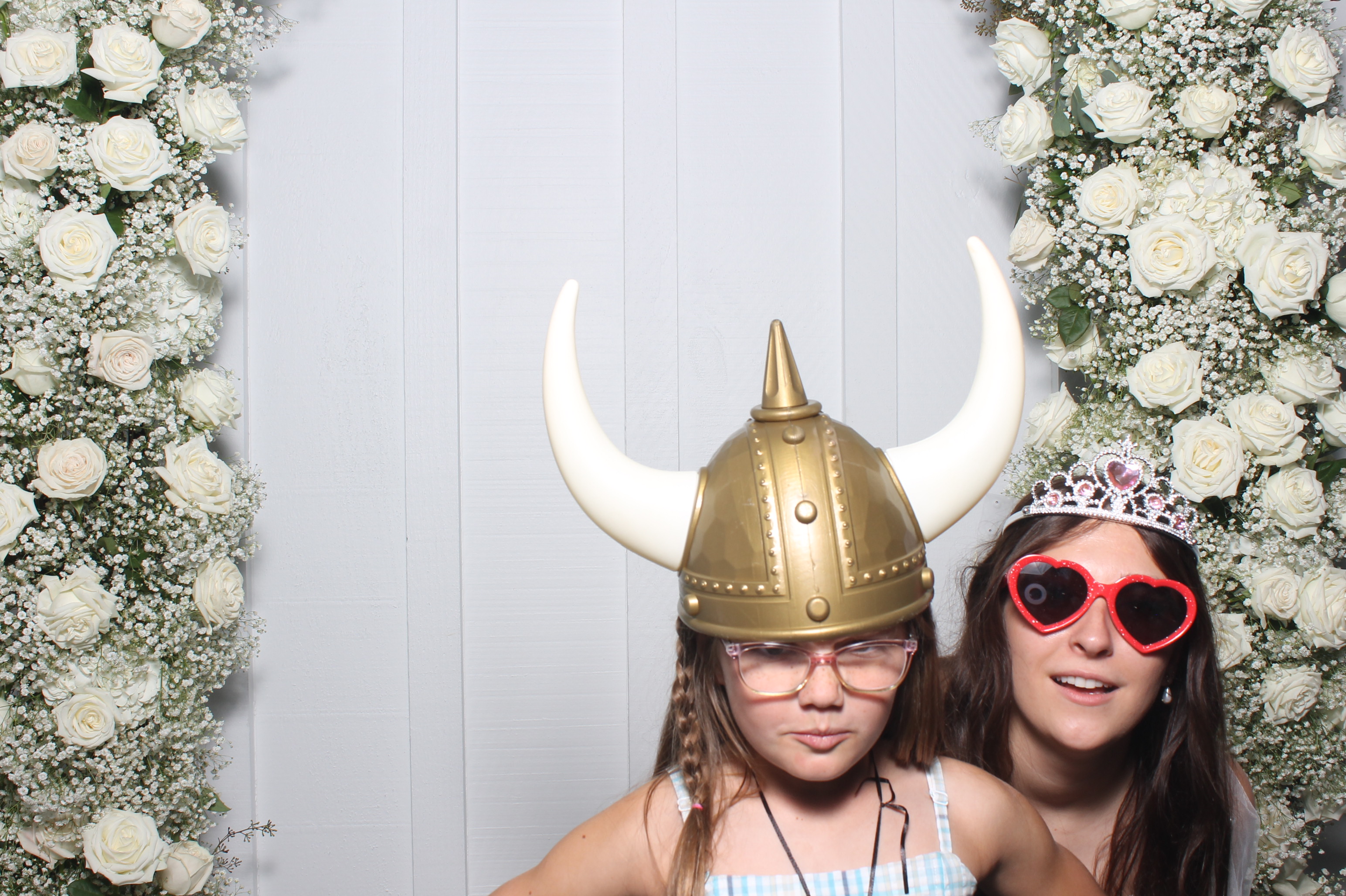 The Metz Wedding | View more photos from the event at gallery.photoboothcincy.com/u/PhotoBoothCincy/The-Metz-Wedding