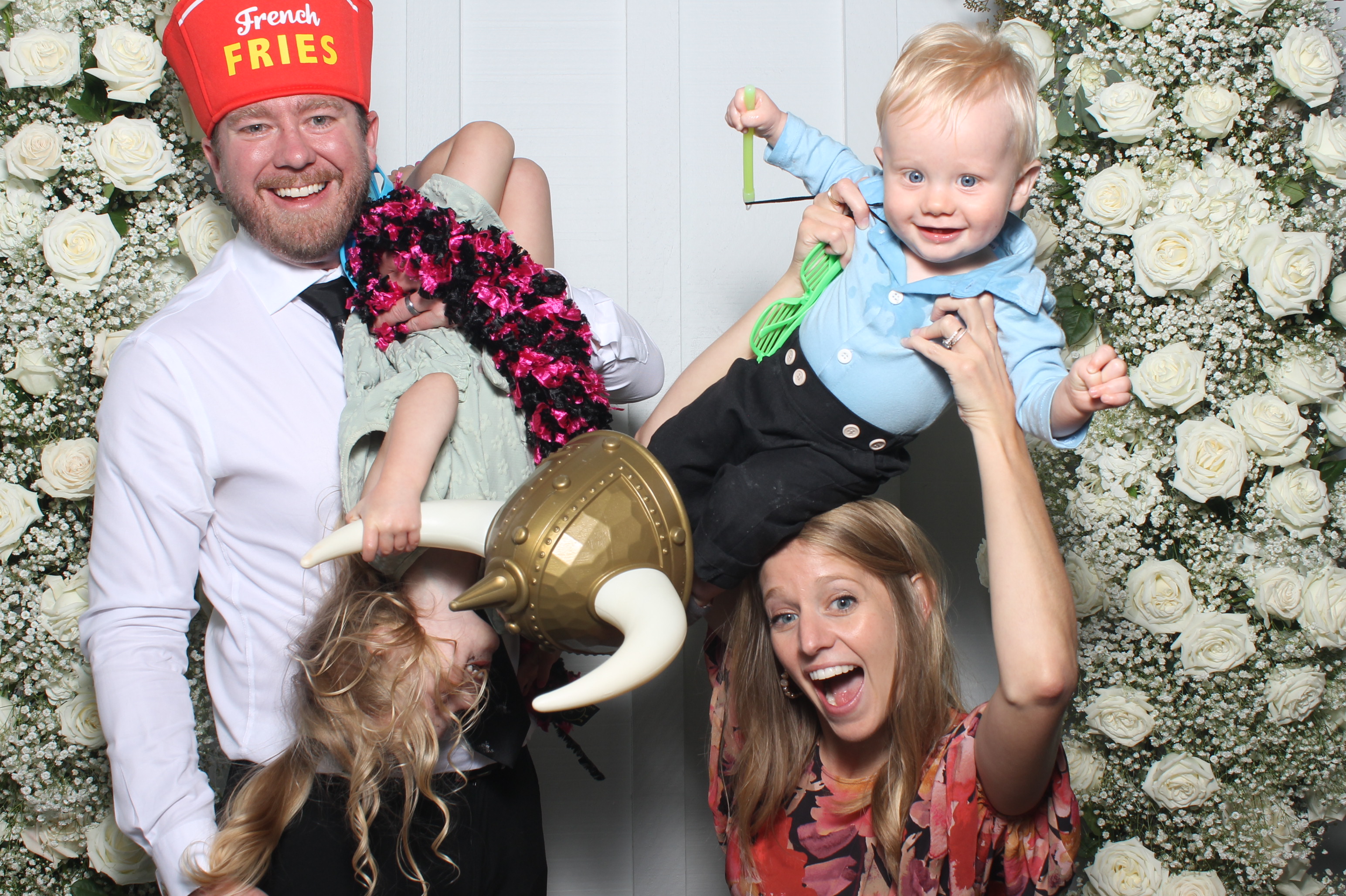The Metz Wedding | View more photos from the event at gallery.photoboothcincy.com/u/PhotoBoothCincy/The-Metz-Wedding