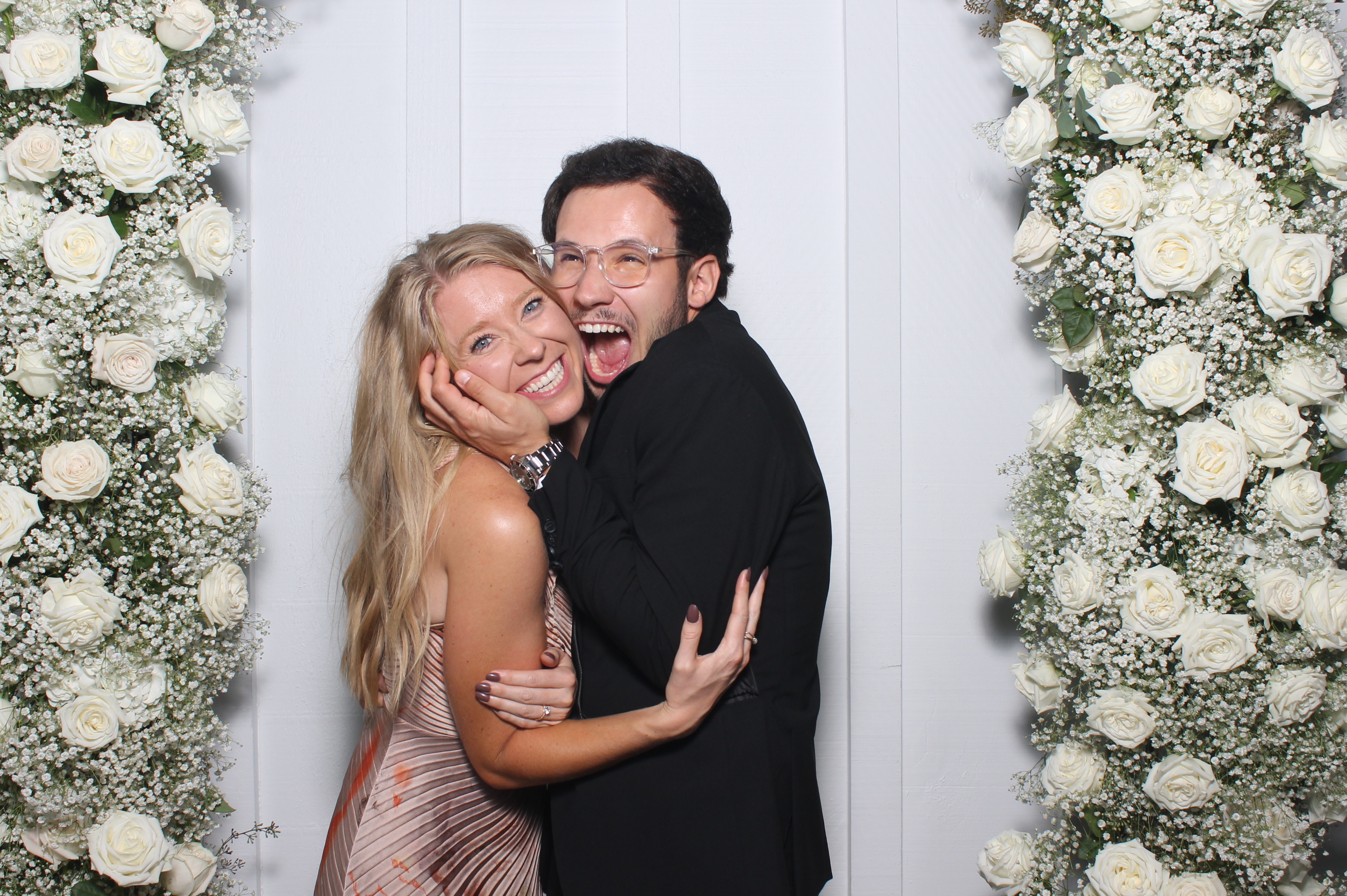 The Metz Wedding | View more photos from the event at gallery.photoboothcincy.com/u/PhotoBoothCincy/The-Metz-Wedding