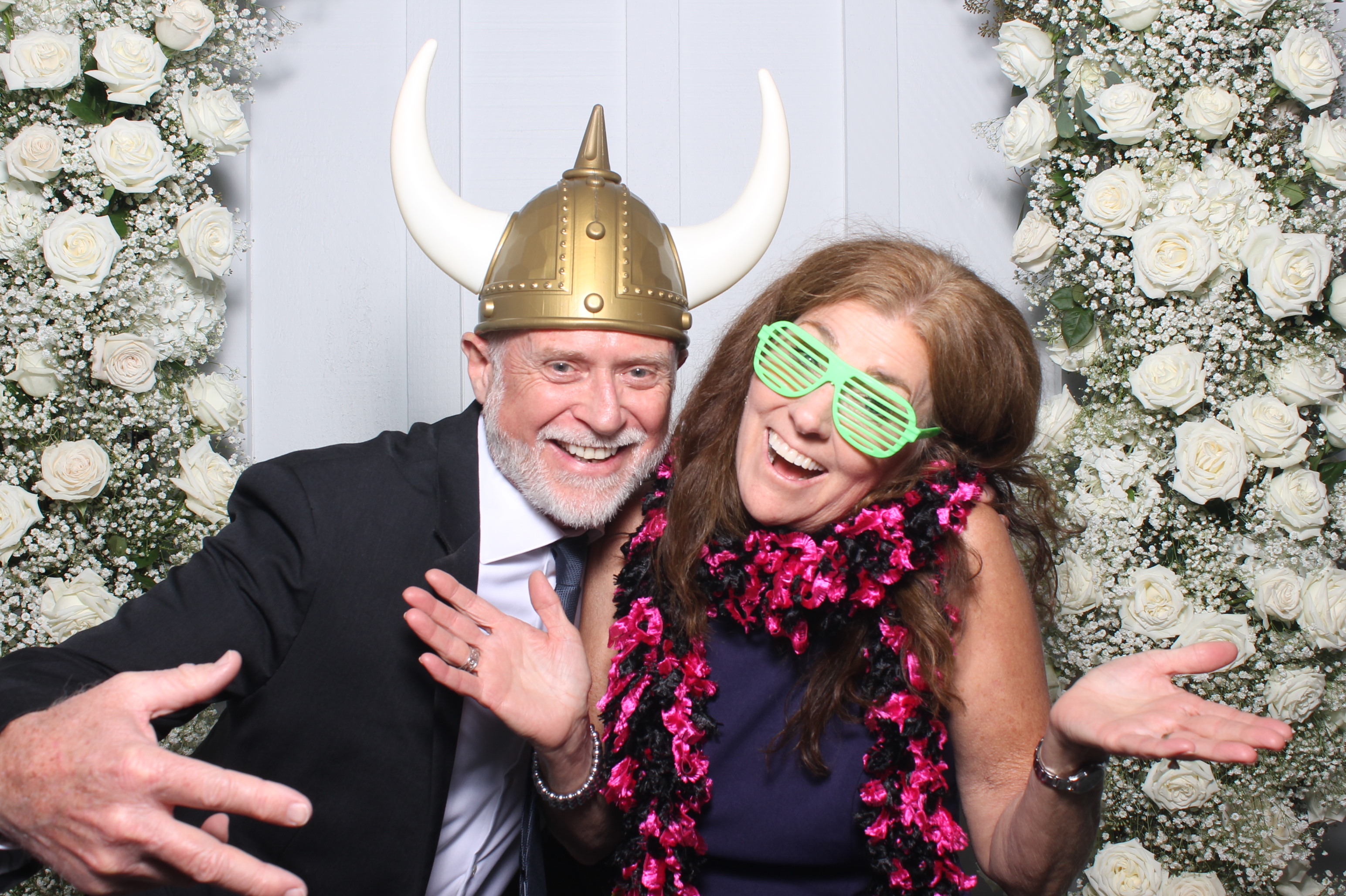 The Metz Wedding | View more photos from the event at gallery.photoboothcincy.com/u/PhotoBoothCincy/The-Metz-Wedding