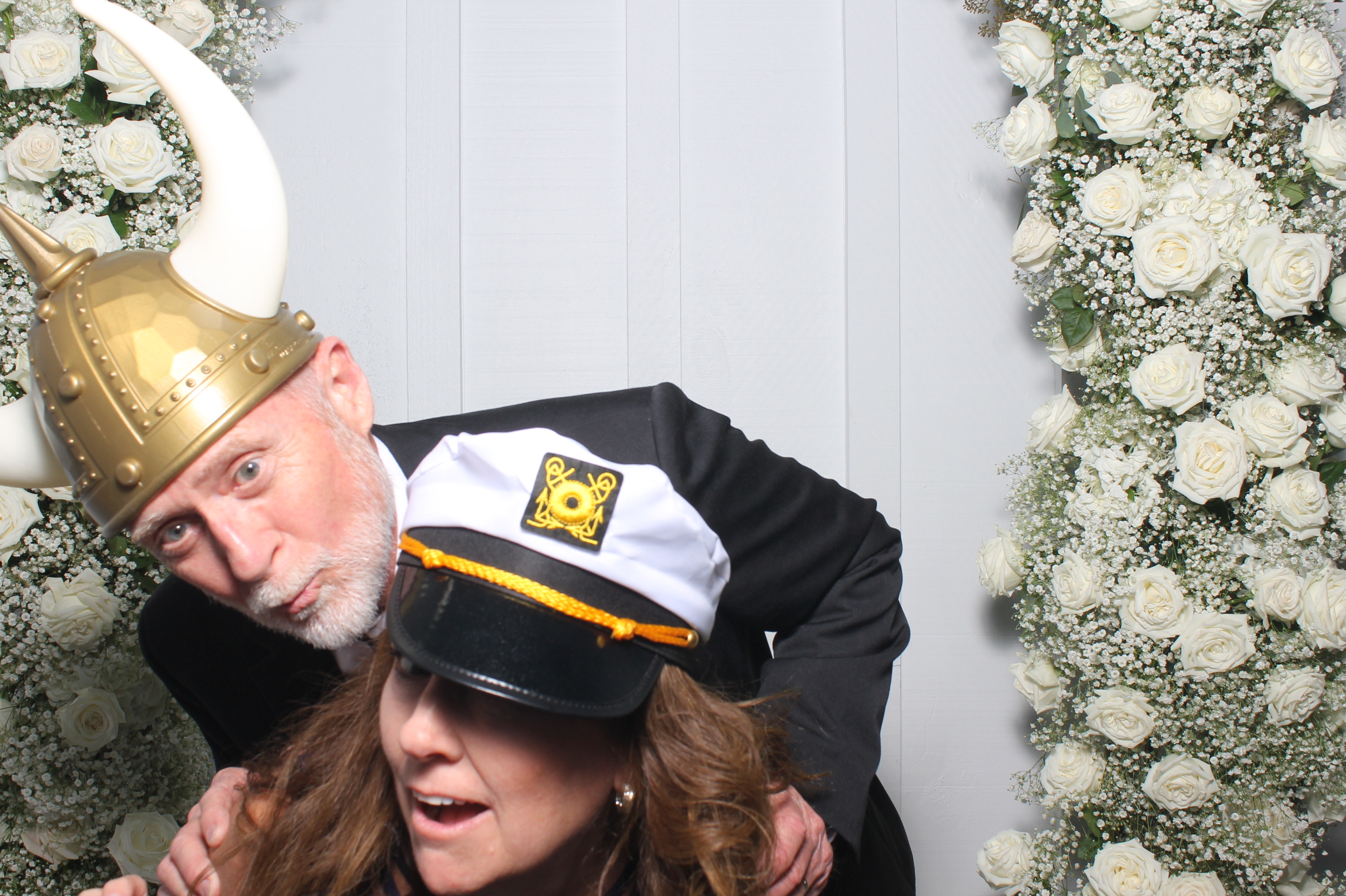 The Metz Wedding | View more photos from the event at gallery.photoboothcincy.com/u/PhotoBoothCincy/The-Metz-Wedding