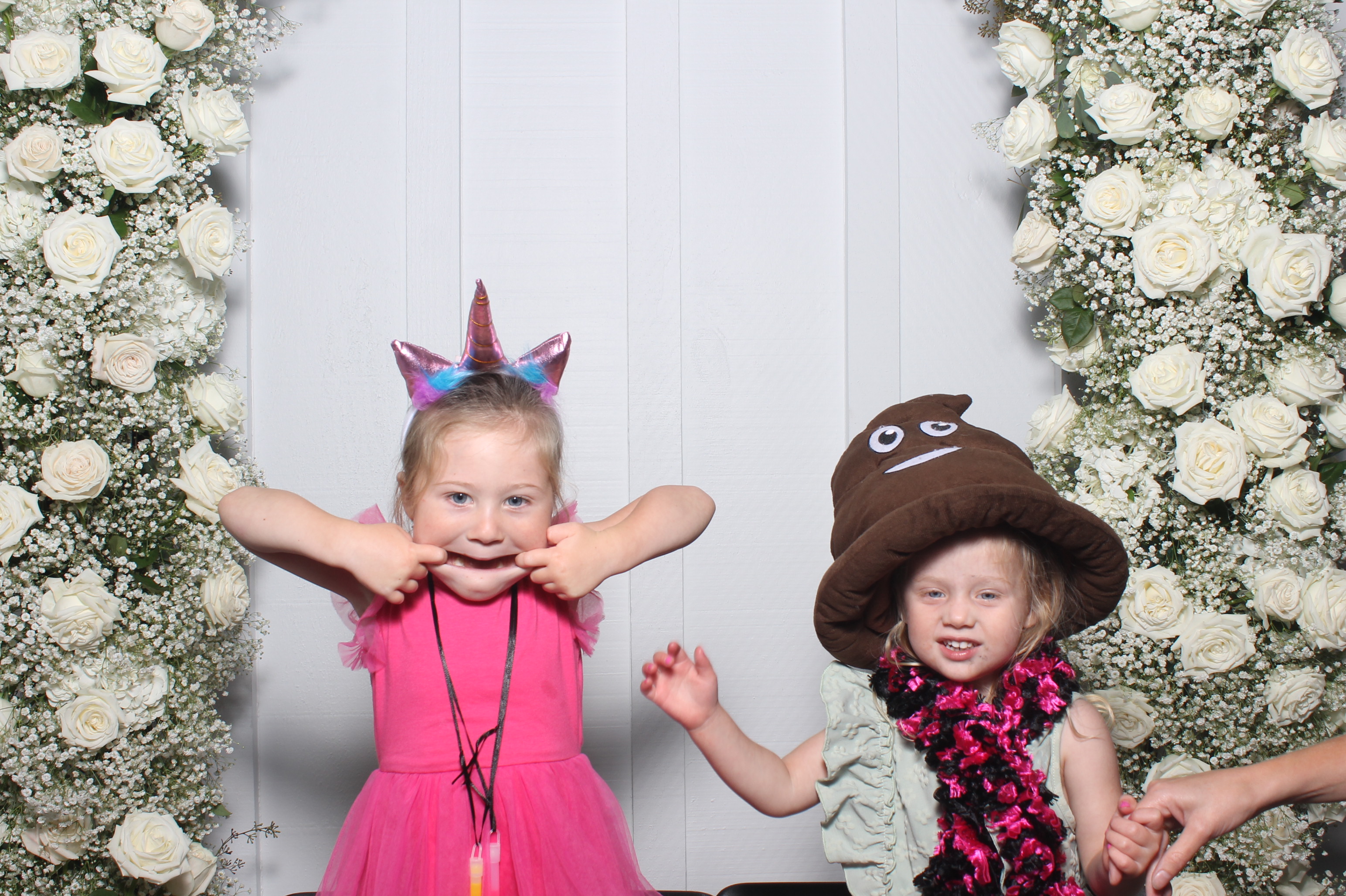The Metz Wedding | View more photos from the event at gallery.photoboothcincy.com/u/PhotoBoothCincy/The-Metz-Wedding
