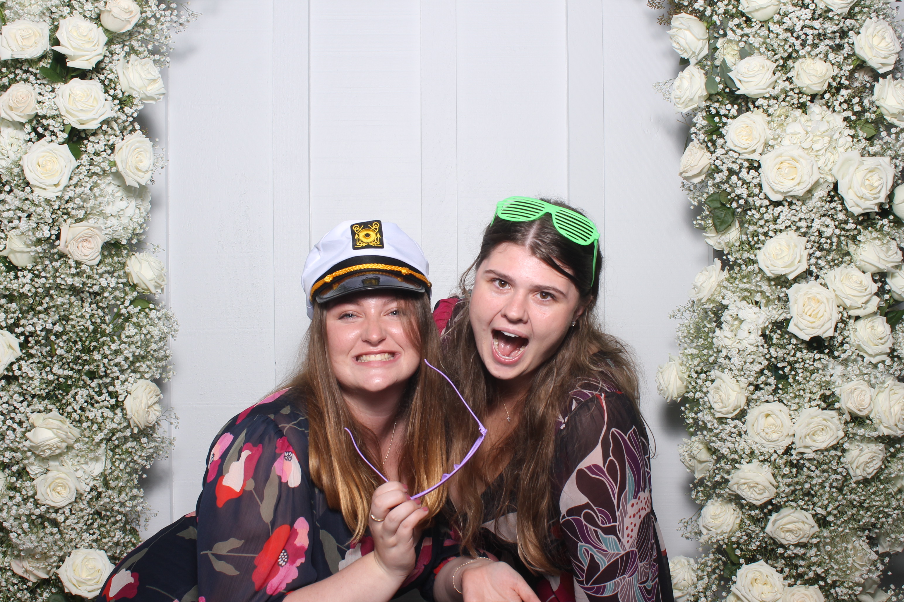The Metz Wedding | View more photos from the event at gallery.photoboothcincy.com/u/PhotoBoothCincy/The-Metz-Wedding