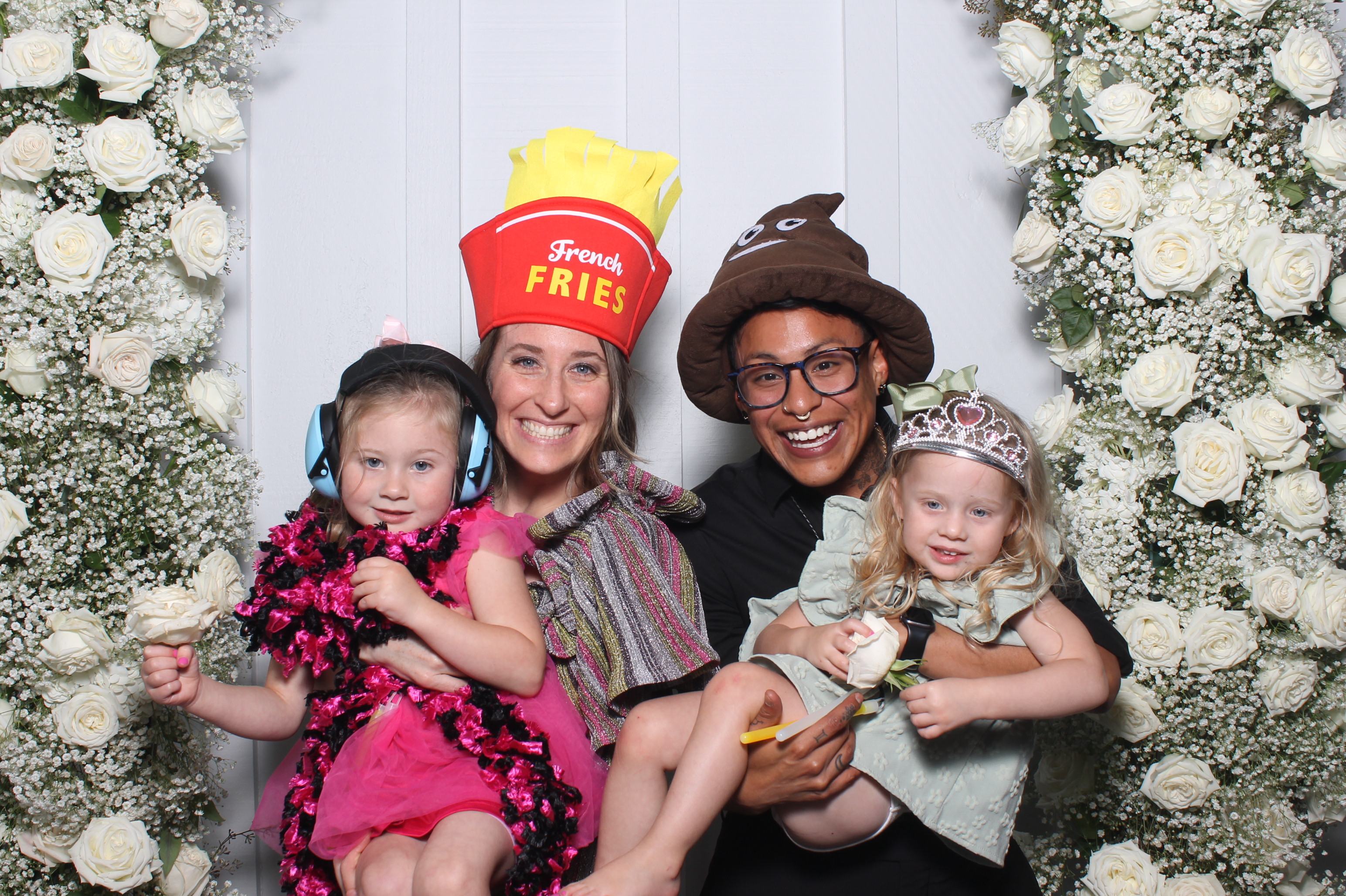 The Metz Wedding | View more photos from the event at gallery.photoboothcincy.com/u/PhotoBoothCincy/The-Metz-Wedding