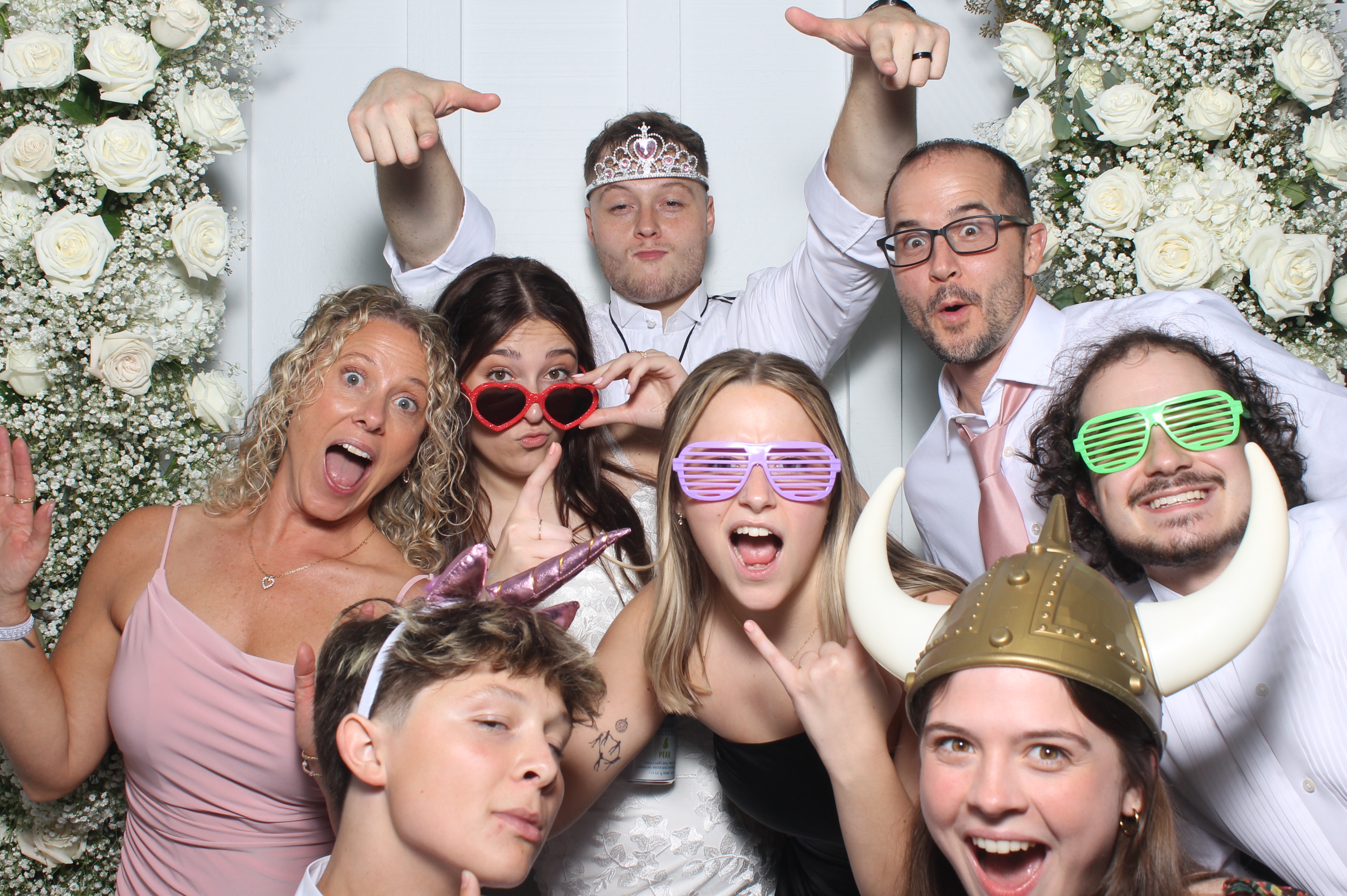 The Metz Wedding | View more photos from the event at gallery.photoboothcincy.com/u/PhotoBoothCincy/The-Metz-Wedding