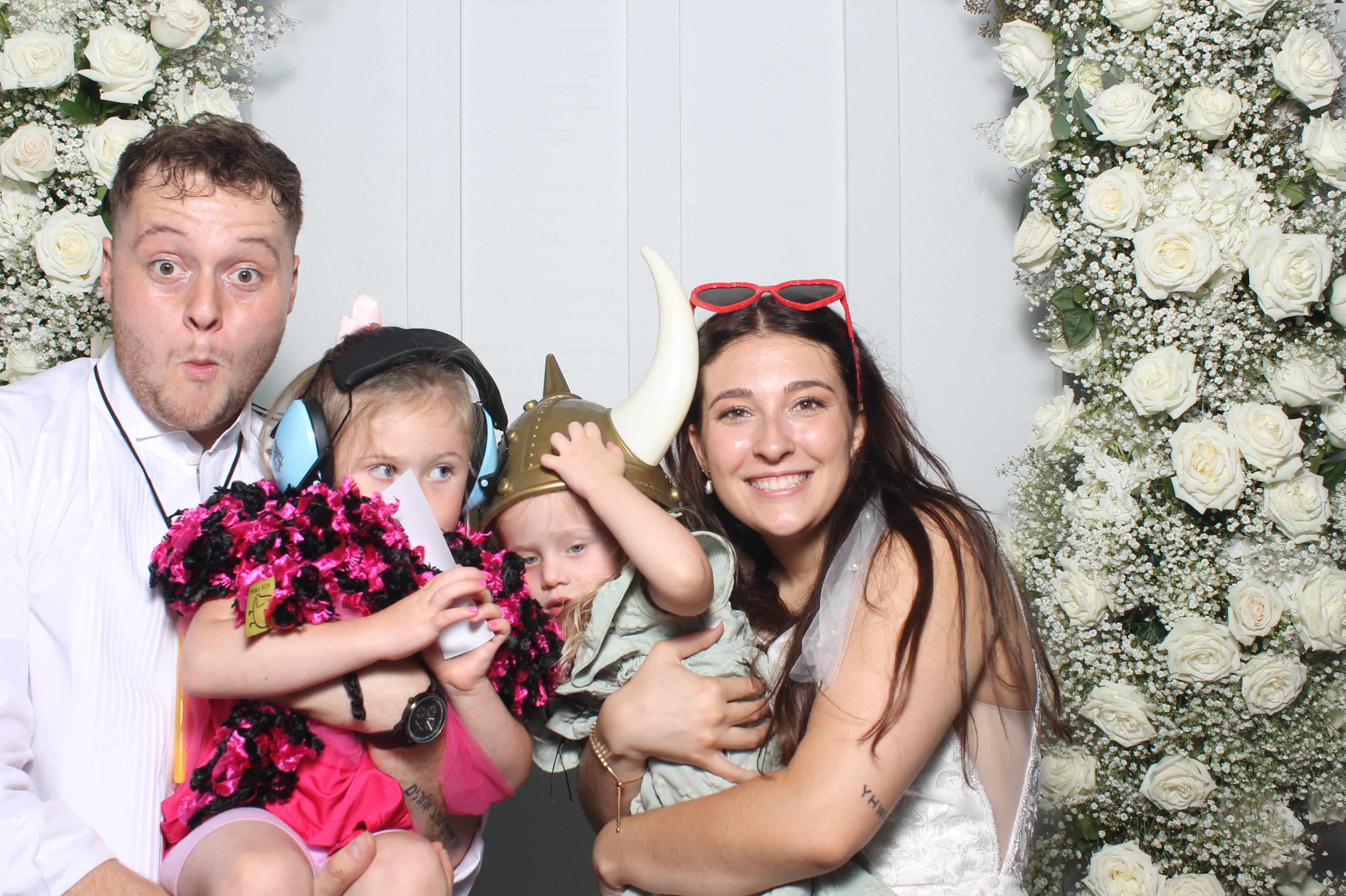 The Metz Wedding | View more photos from the event at gallery.photoboothcincy.com/u/PhotoBoothCincy/The-Metz-Wedding