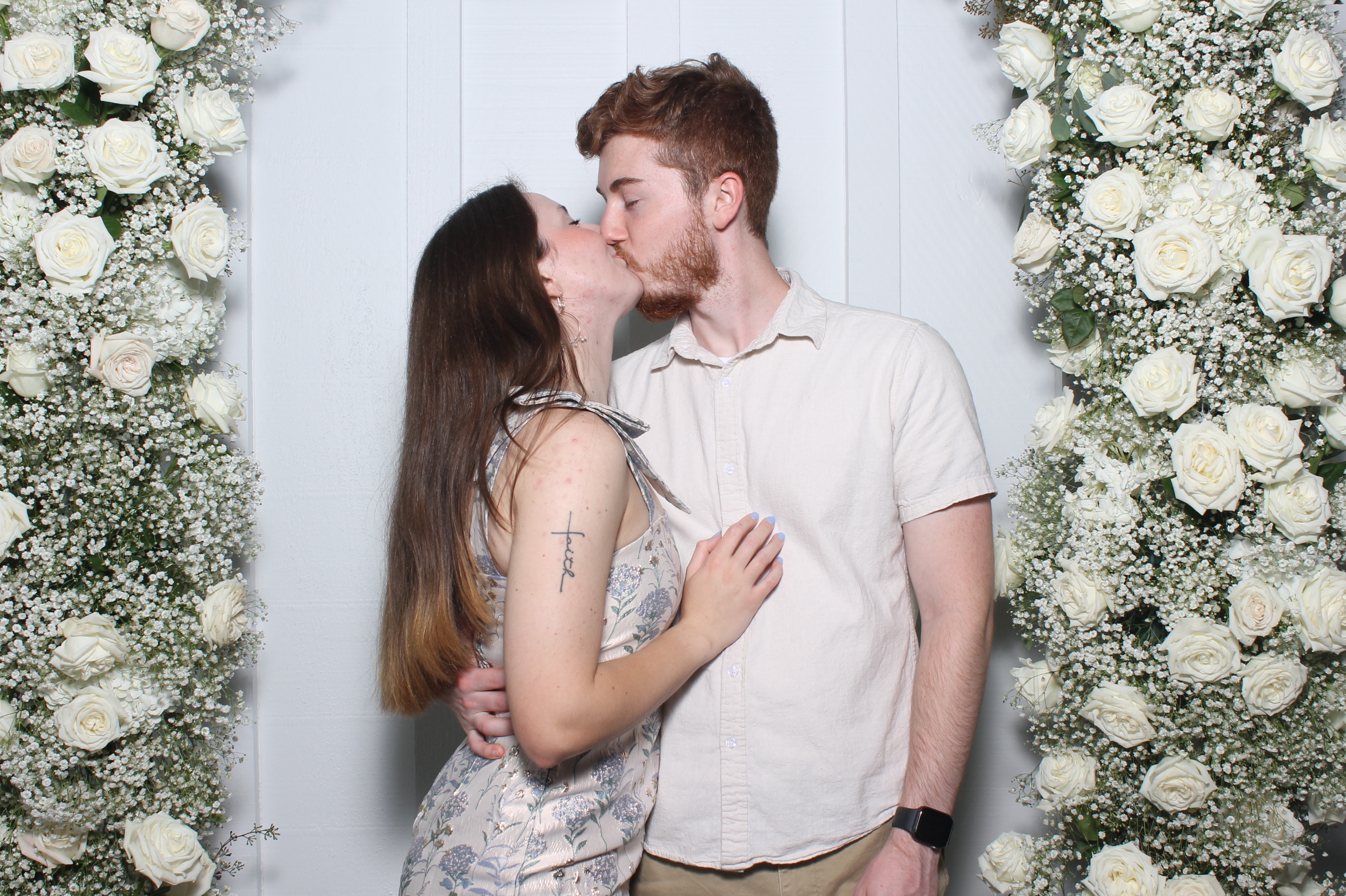 The Metz Wedding | View more photos from the event at gallery.photoboothcincy.com/u/PhotoBoothCincy/The-Metz-Wedding