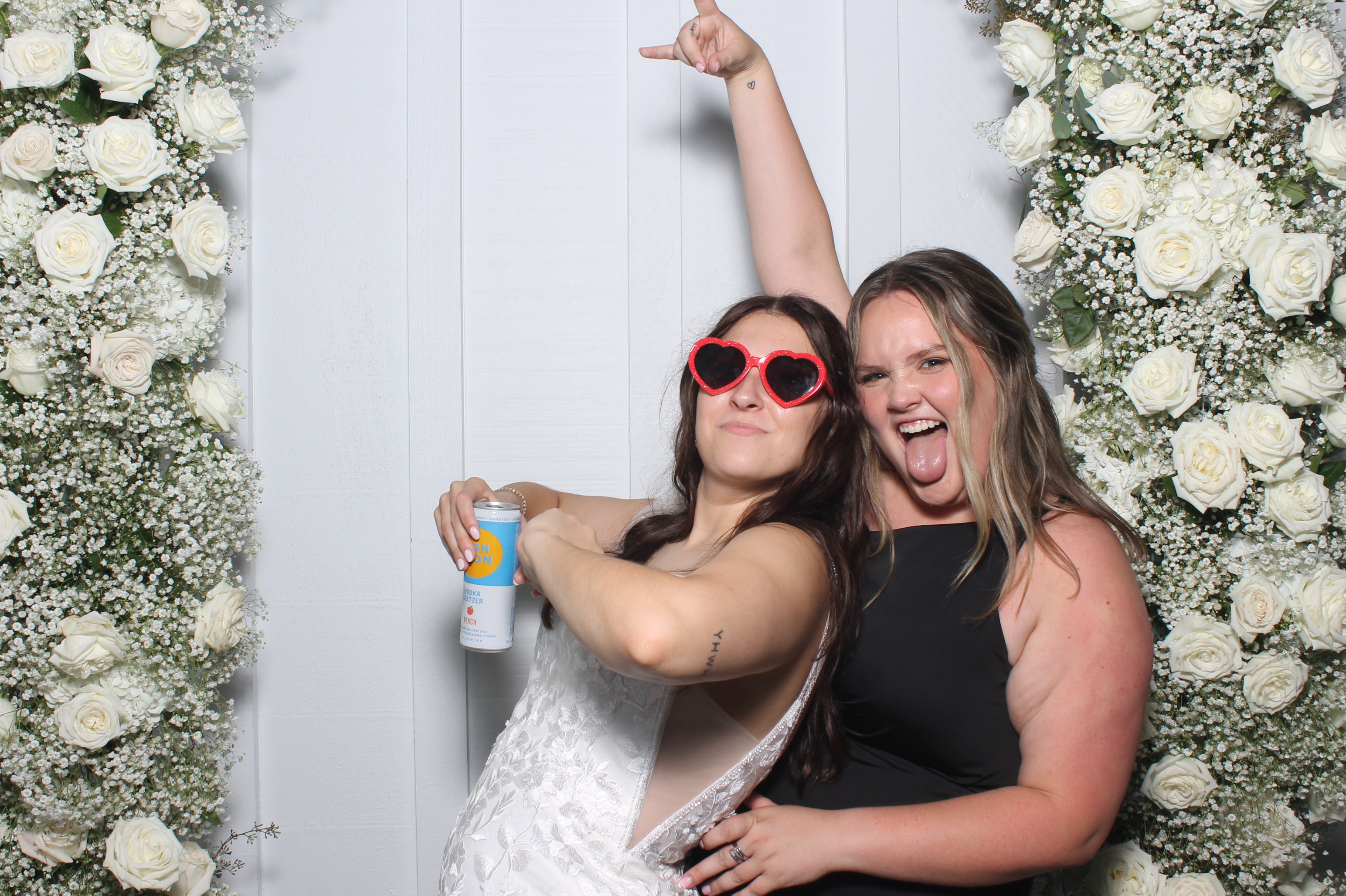 The Metz Wedding | View more photos from the event at gallery.photoboothcincy.com/u/PhotoBoothCincy/The-Metz-Wedding