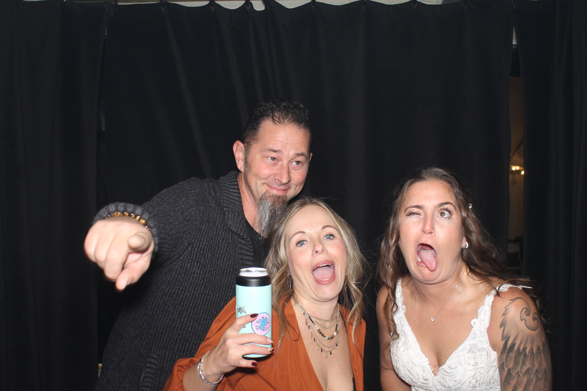 Toni Burton Wedding | View more photos from the event at gallery.photoboothcincy.com/u/PhotoBoothCincy/Toni-Burton-Wedding
