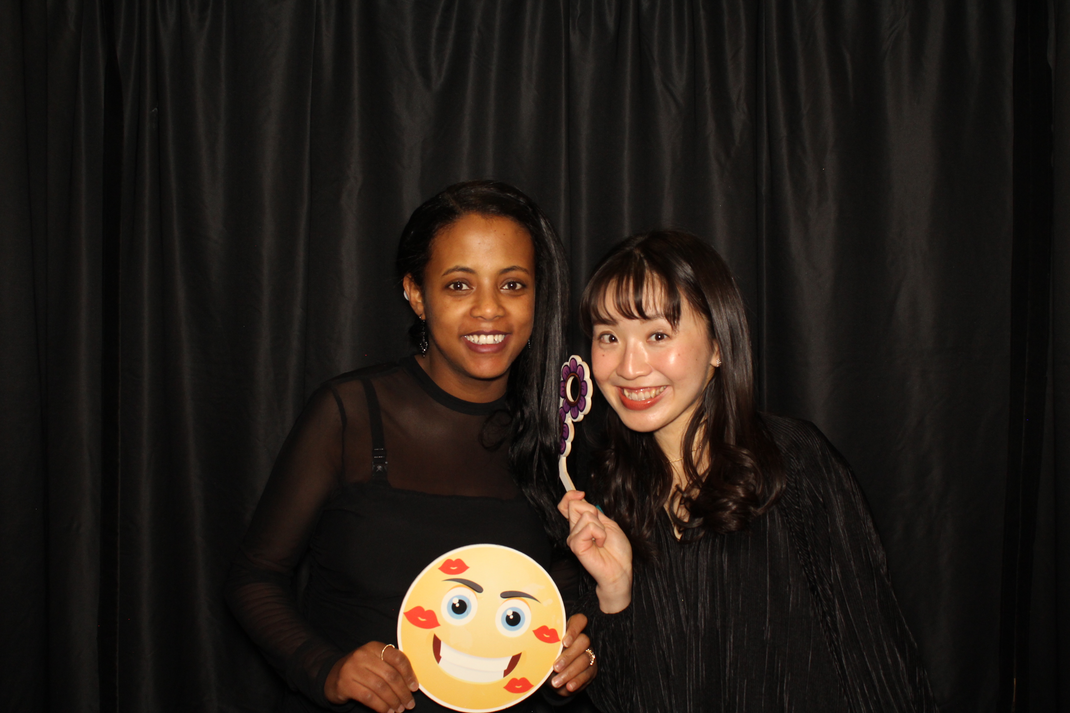 USUI International Holiday Party | View more photos from the event at gallery.photoboothcincy.com/u/PhotoBoothCincy/USUI-International-Holiday-Party-0