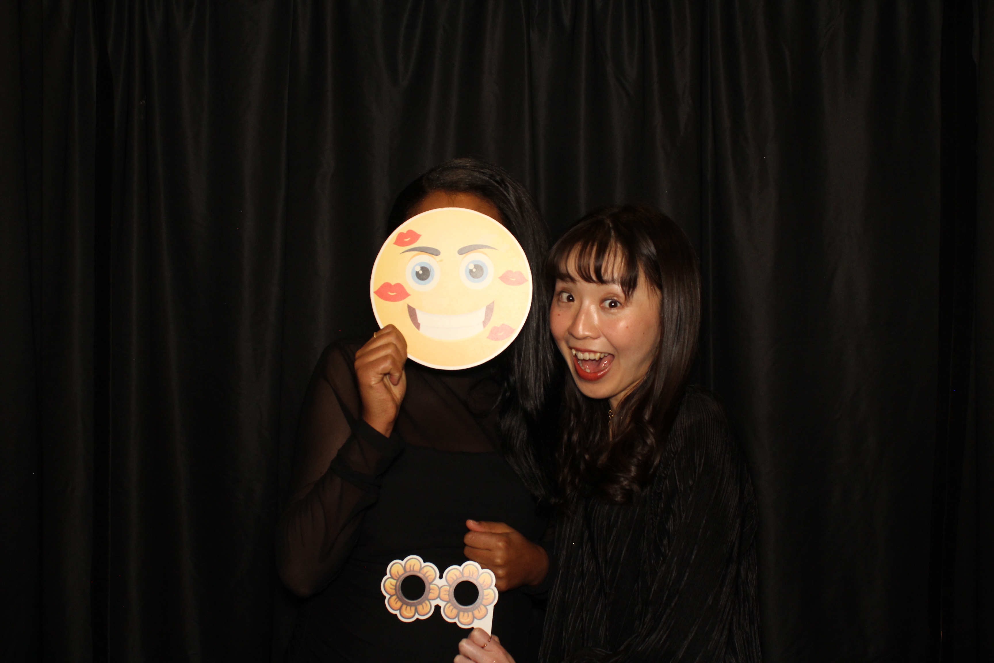 USUI International Holiday Party | View more photos from the event at gallery.photoboothcincy.com/u/PhotoBoothCincy/USUI-International-Holiday-Party