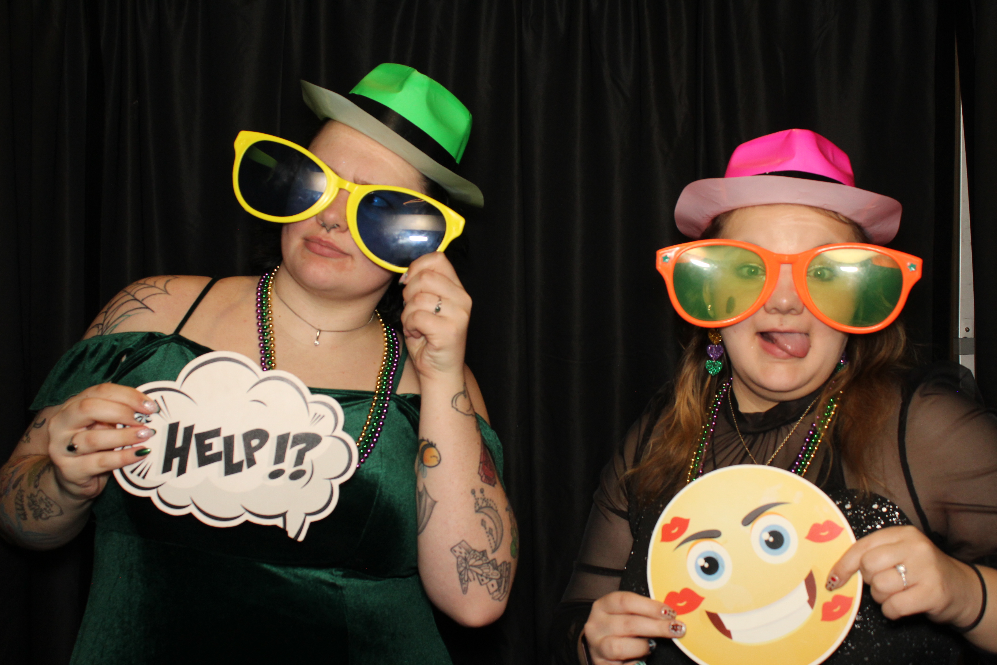 USUI International Holiday Party | View more photos from the event at gallery.photoboothcincy.com/u/PhotoBoothCincy/USUI-International-Holiday-Party-0