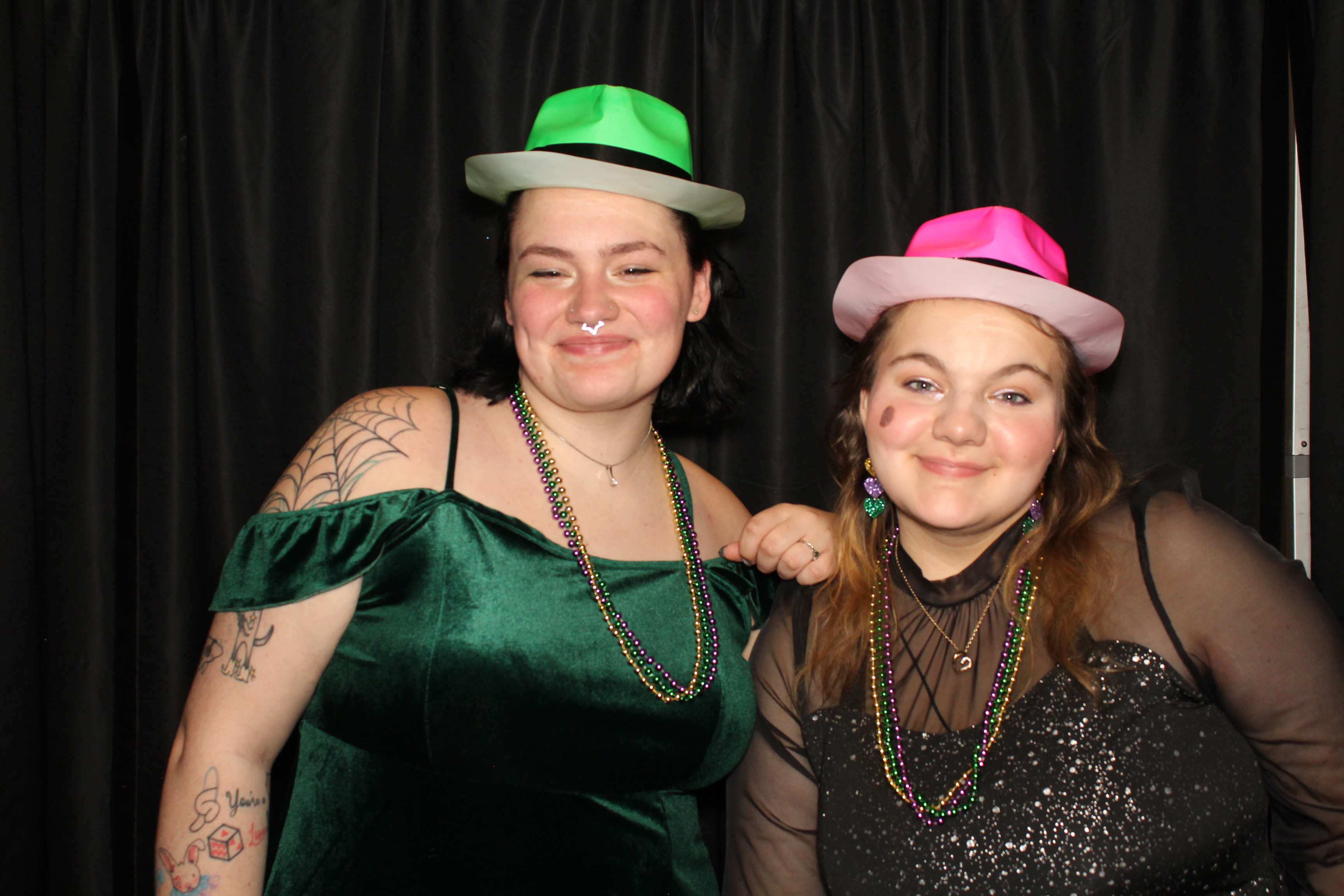 USUI International Holiday Party | View more photos from the event at gallery.photoboothcincy.com/u/PhotoBoothCincy/USUI-International-Holiday-Party