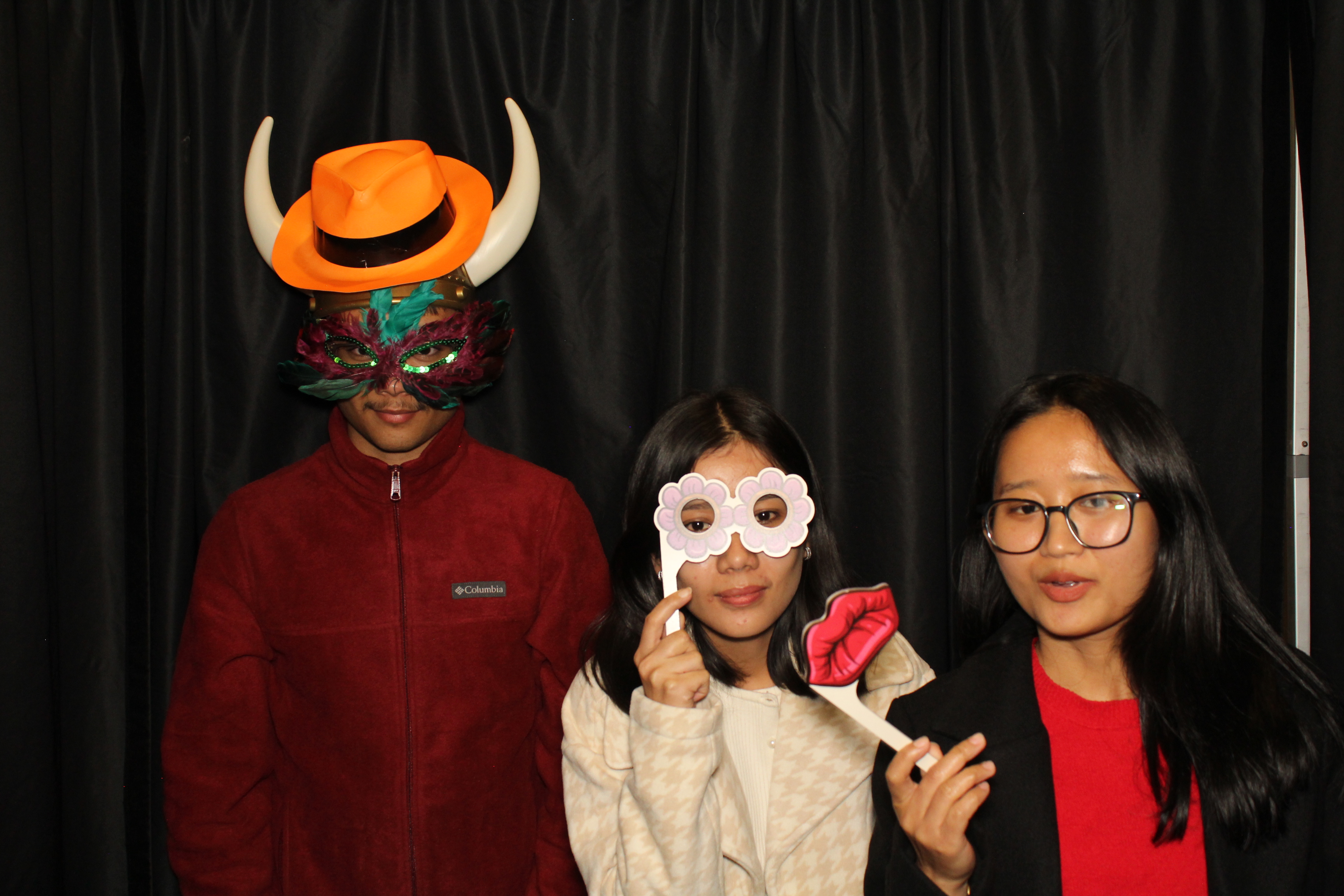 USUI International Holiday Party | View more photos from the event at gallery.photoboothcincy.com/u/PhotoBoothCincy/USUI-International-Holiday-Party