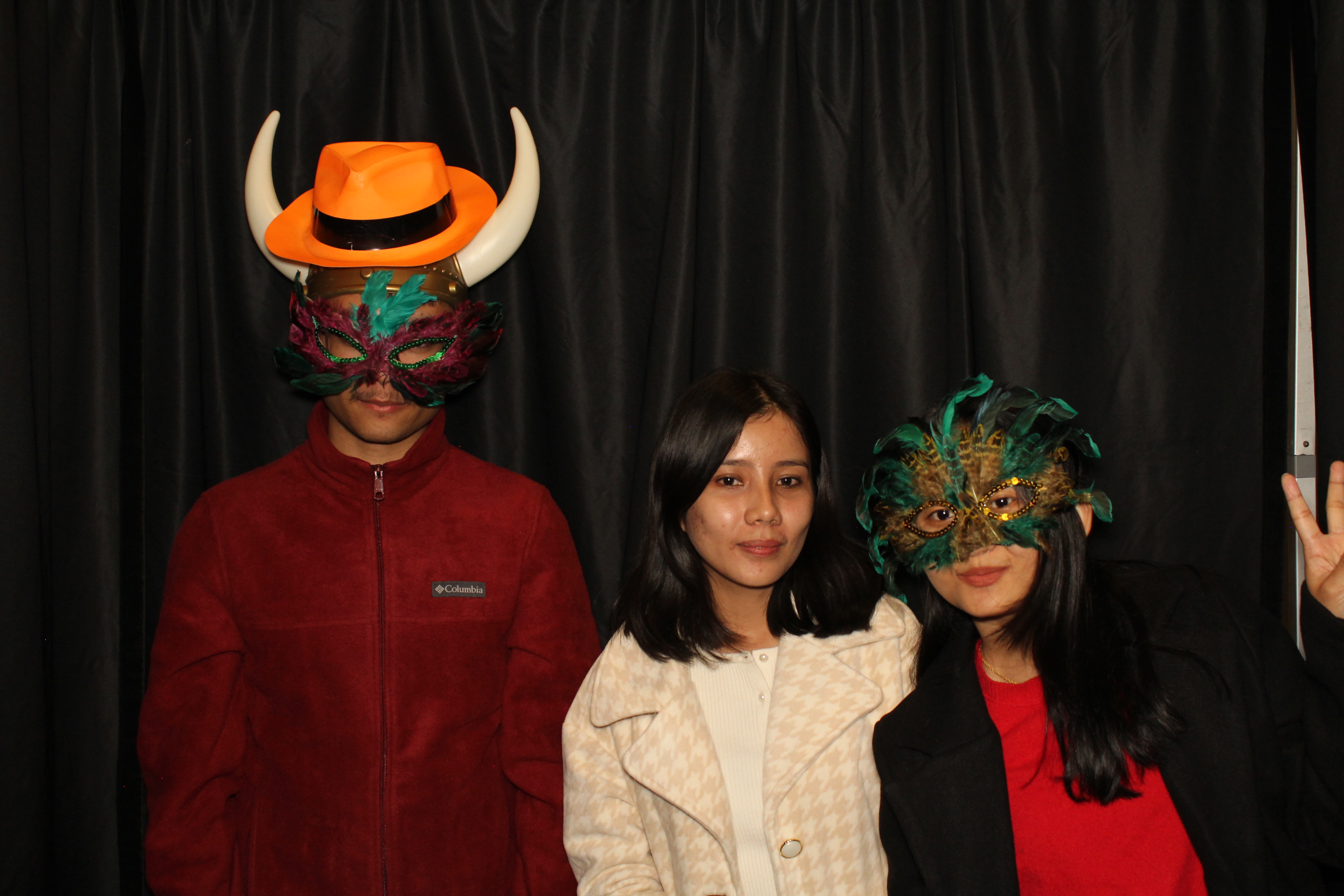 USUI International Holiday Party | View more photos from the event at gallery.photoboothcincy.com/u/PhotoBoothCincy/USUI-International-Holiday-Party