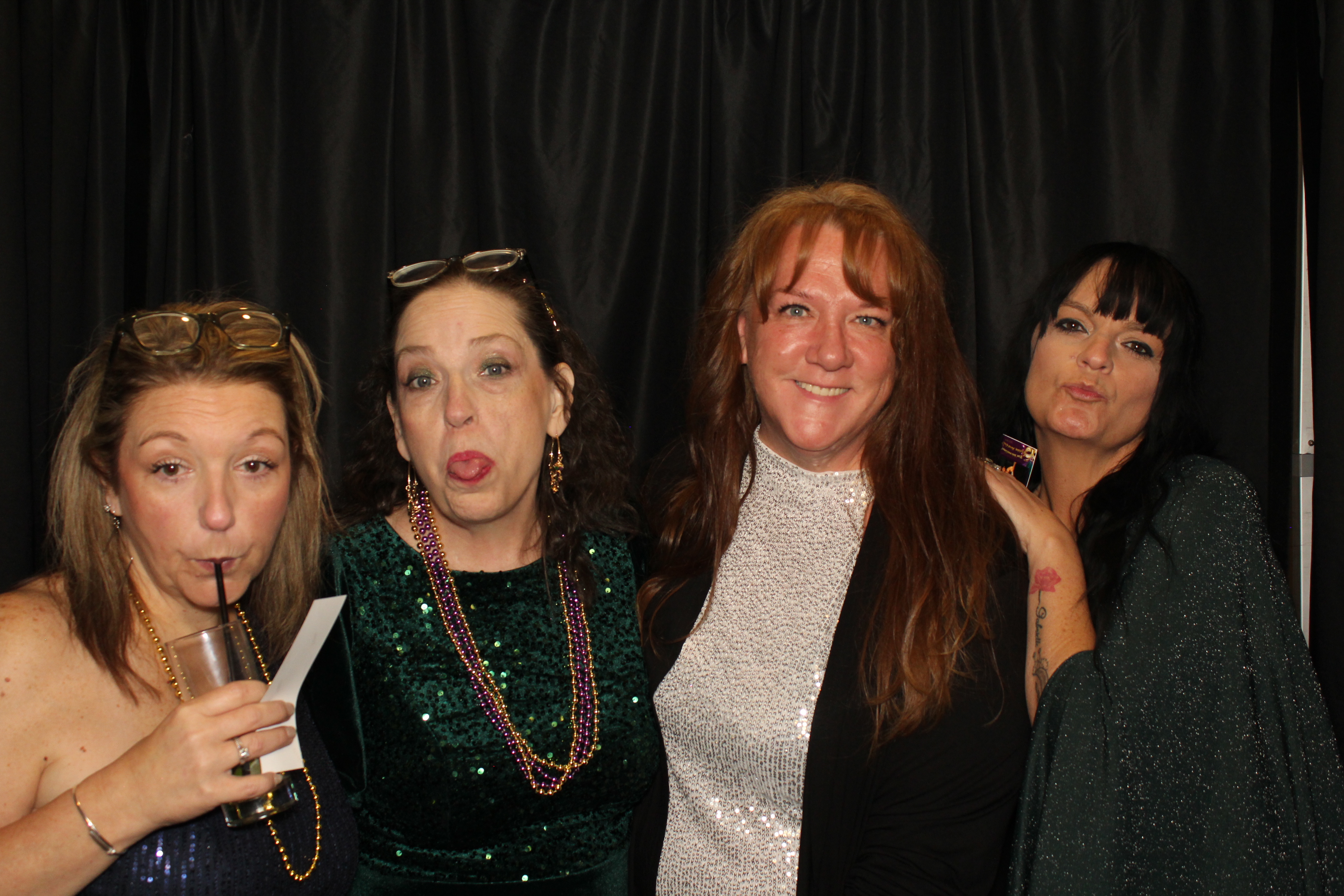USUI International Holiday Party | View more photos from the event at gallery.photoboothcincy.com/u/PhotoBoothCincy/USUI-International-Holiday-Party