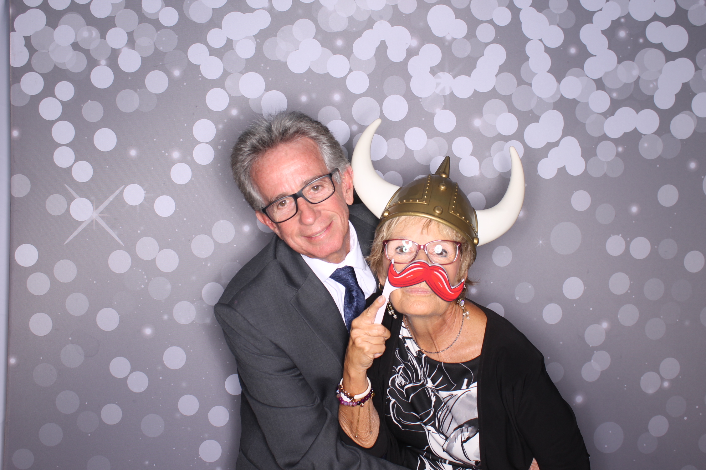 Valerie Klette Reception | View more photos from the event at gallery.photoboothcincy.com/u/PhotoBoothCincy/Valerie-Klette-Reception