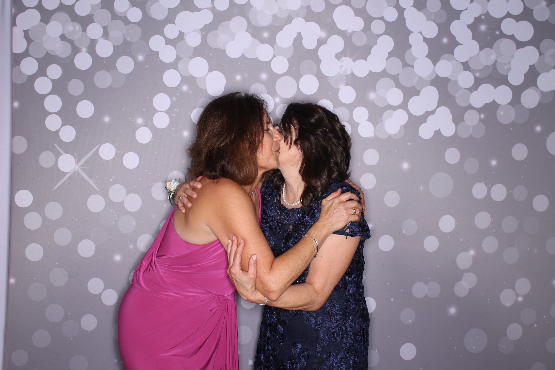 Valerie Klette Reception | View more photos from the event at gallery.photoboothcincy.com/u/PhotoBoothCincy/Valerie-Klette-Reception