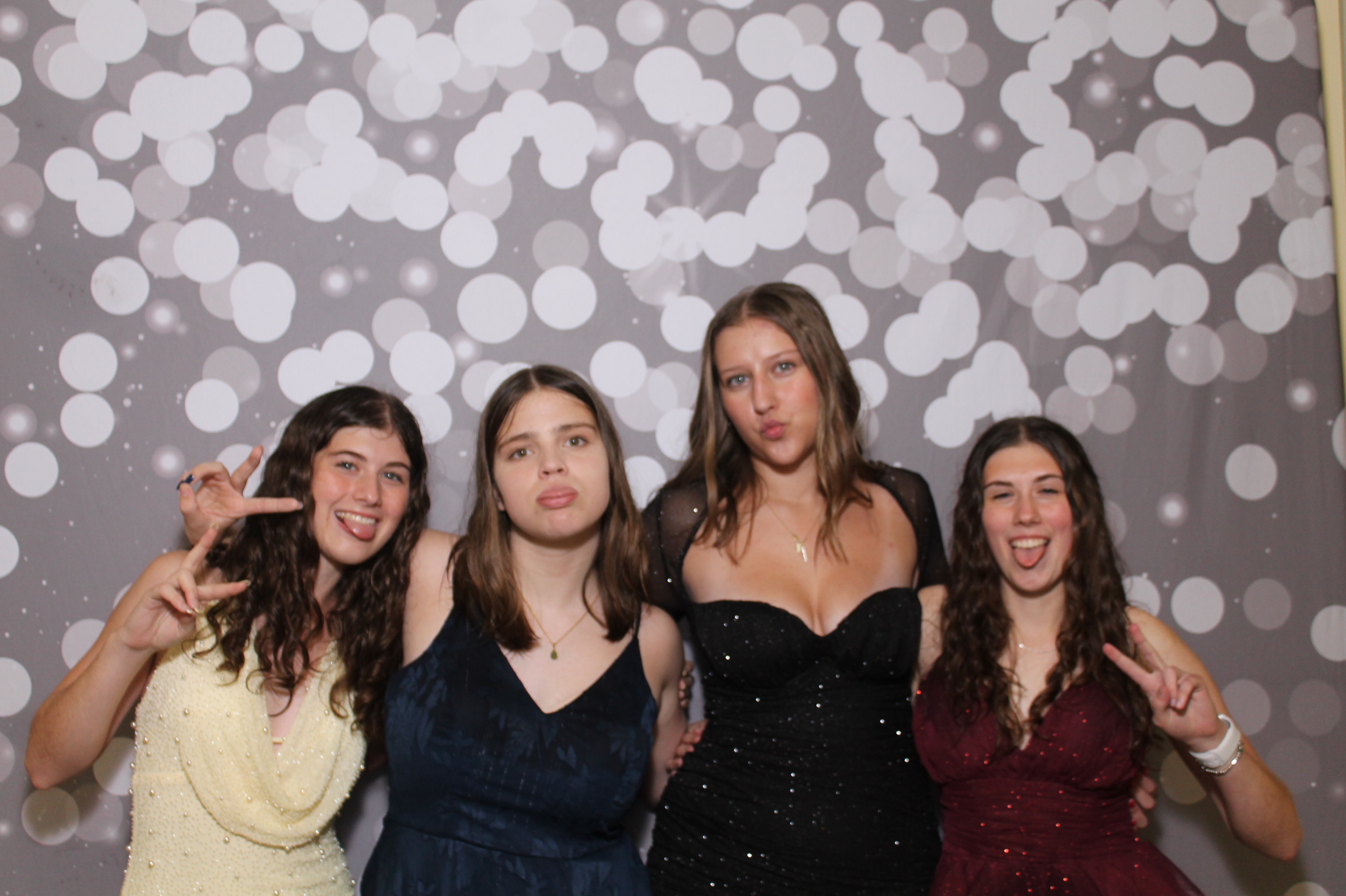 Walnut Hills Homecoming | View more photos from the event at gallery.photoboothcincy.com/u/PhotoBoothCincy/Walnut-Hills-Homecoming