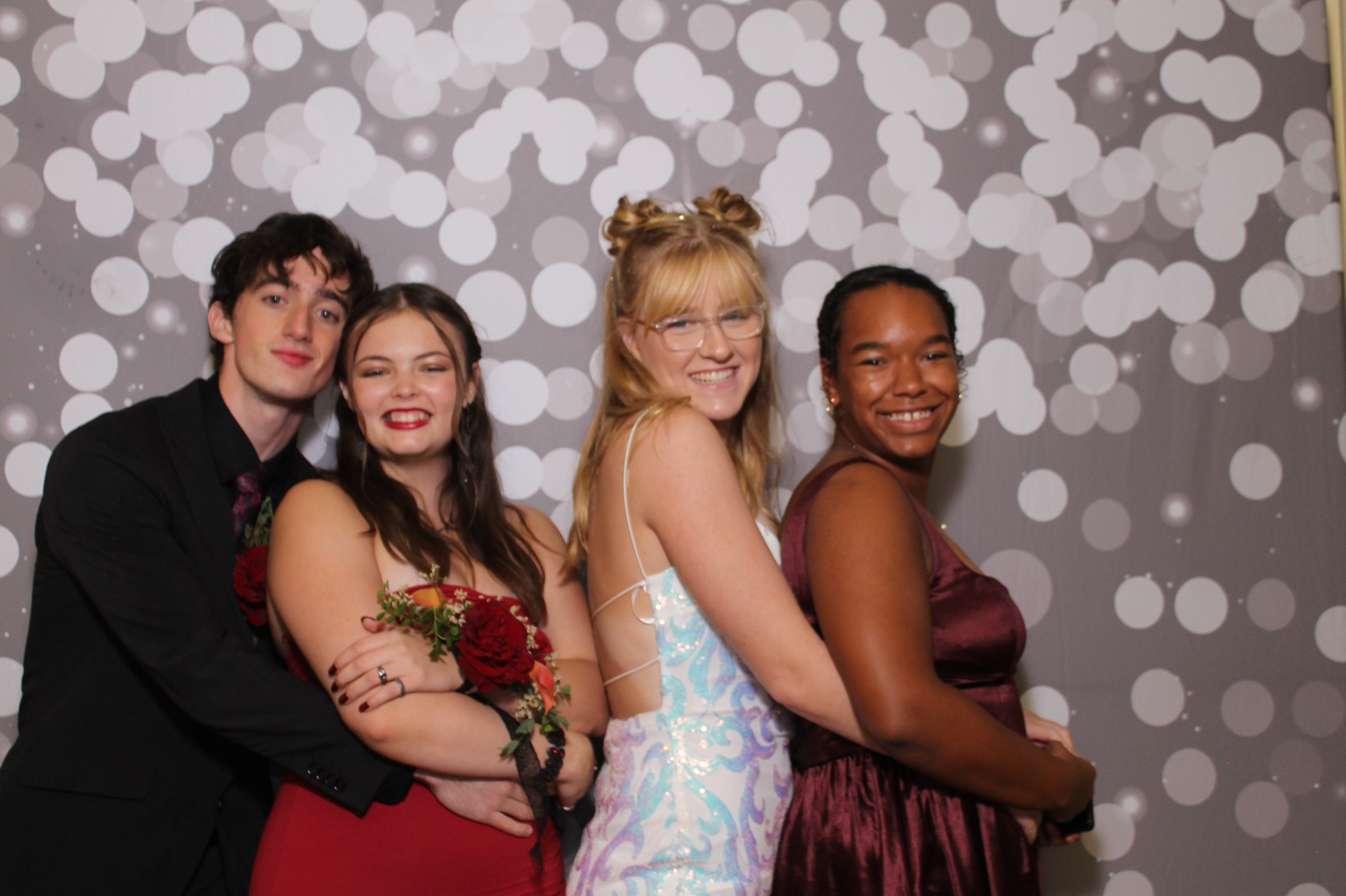 Walnut Hills Homecoming | View more photos from the event at gallery.photoboothcincy.com/u/PhotoBoothCincy/Walnut-Hills-Homecoming