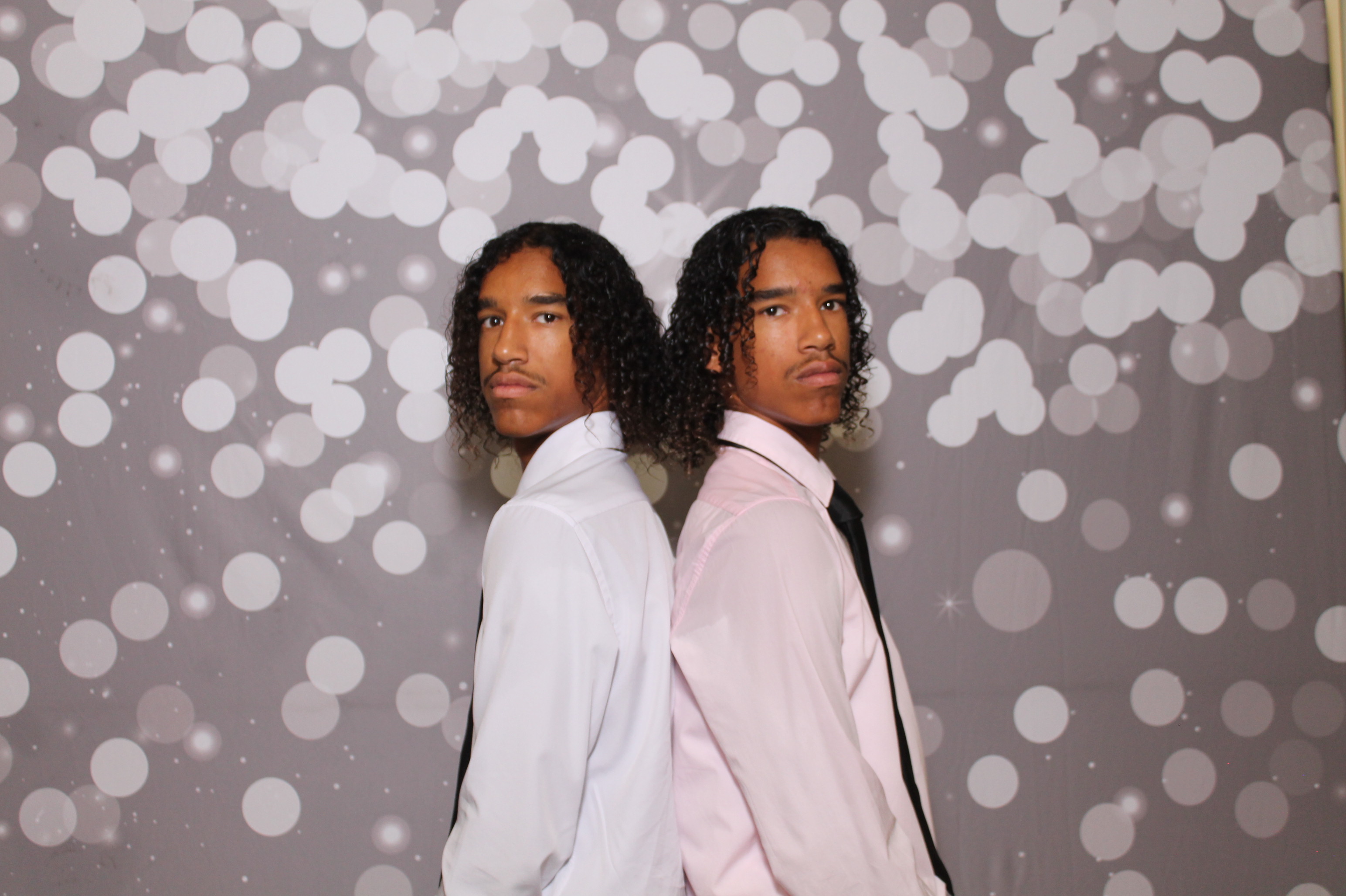 Walnut Hills Homecoming | View more photos from the event at gallery.photoboothcincy.com/u/PhotoBoothCincy/Walnut-Hills-Homecoming