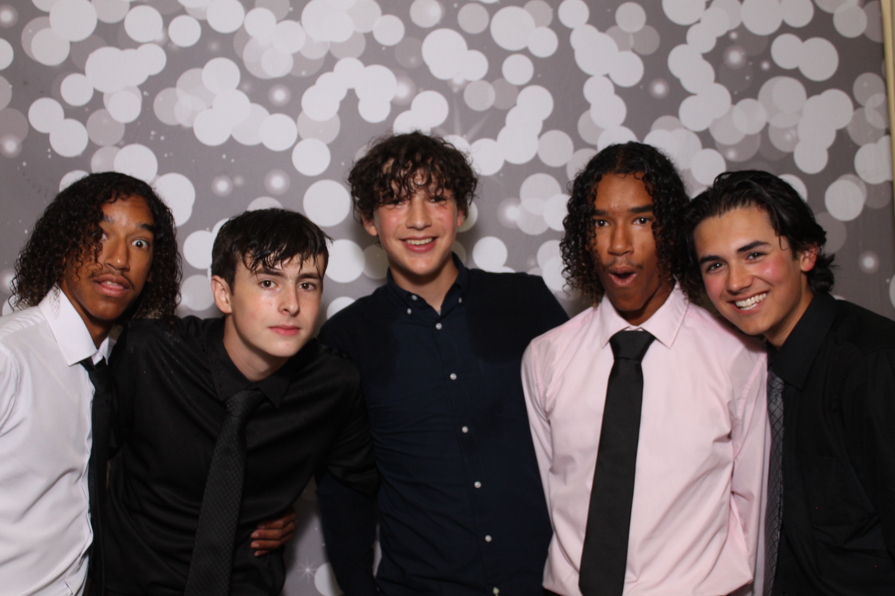 Walnut Hills Homecoming | View more photos from the event at gallery.photoboothcincy.com/u/PhotoBoothCincy/Walnut-Hills-Homecoming
