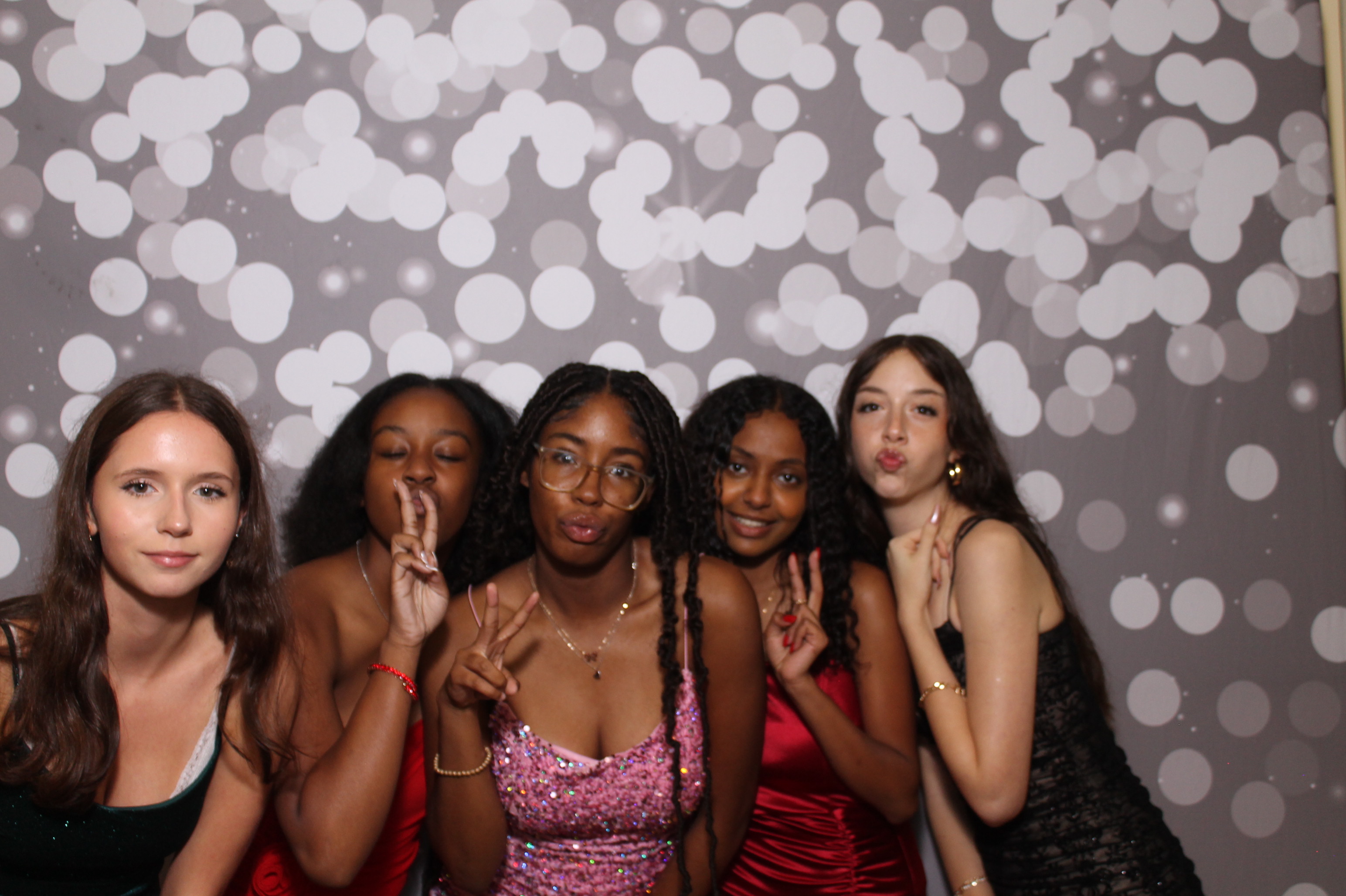 Walnut Hills Homecoming | View more photos from the event at gallery.photoboothcincy.com/u/PhotoBoothCincy/Walnut-Hills-Homecoming