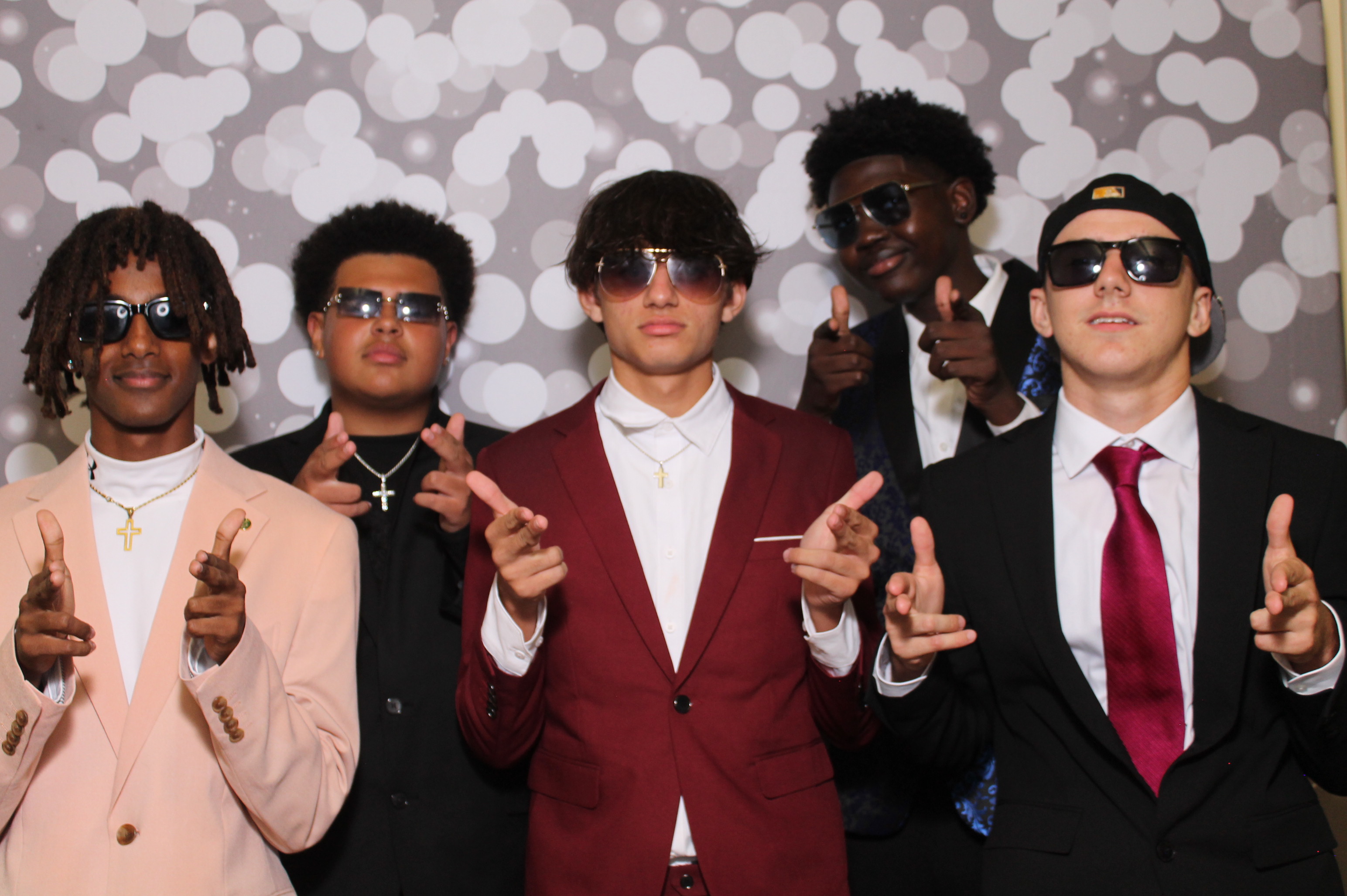 Walnut Hills Homecoming | View more photos from the event at gallery.photoboothcincy.com/u/PhotoBoothCincy/Walnut-Hills-Homecoming