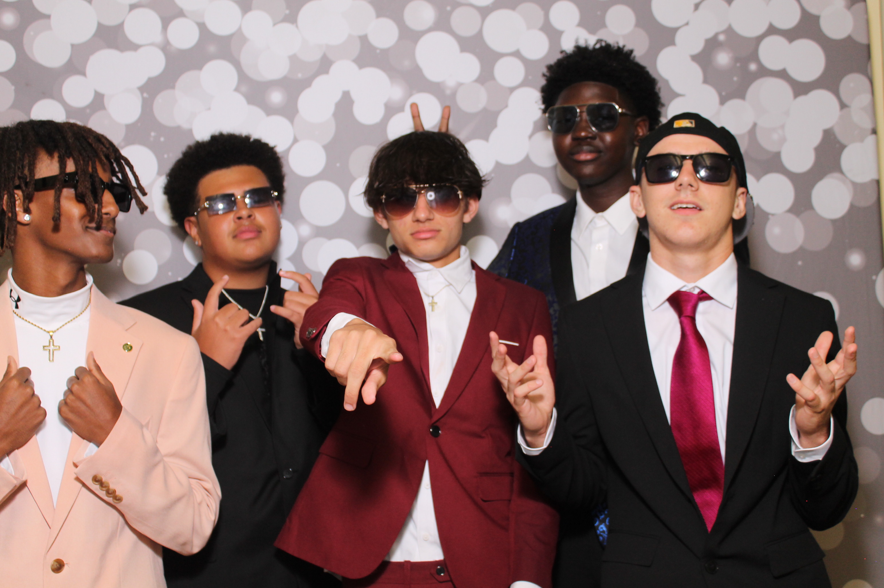 Walnut Hills Homecoming | View more photos from the event at gallery.photoboothcincy.com/u/PhotoBoothCincy/Walnut-Hills-Homecoming