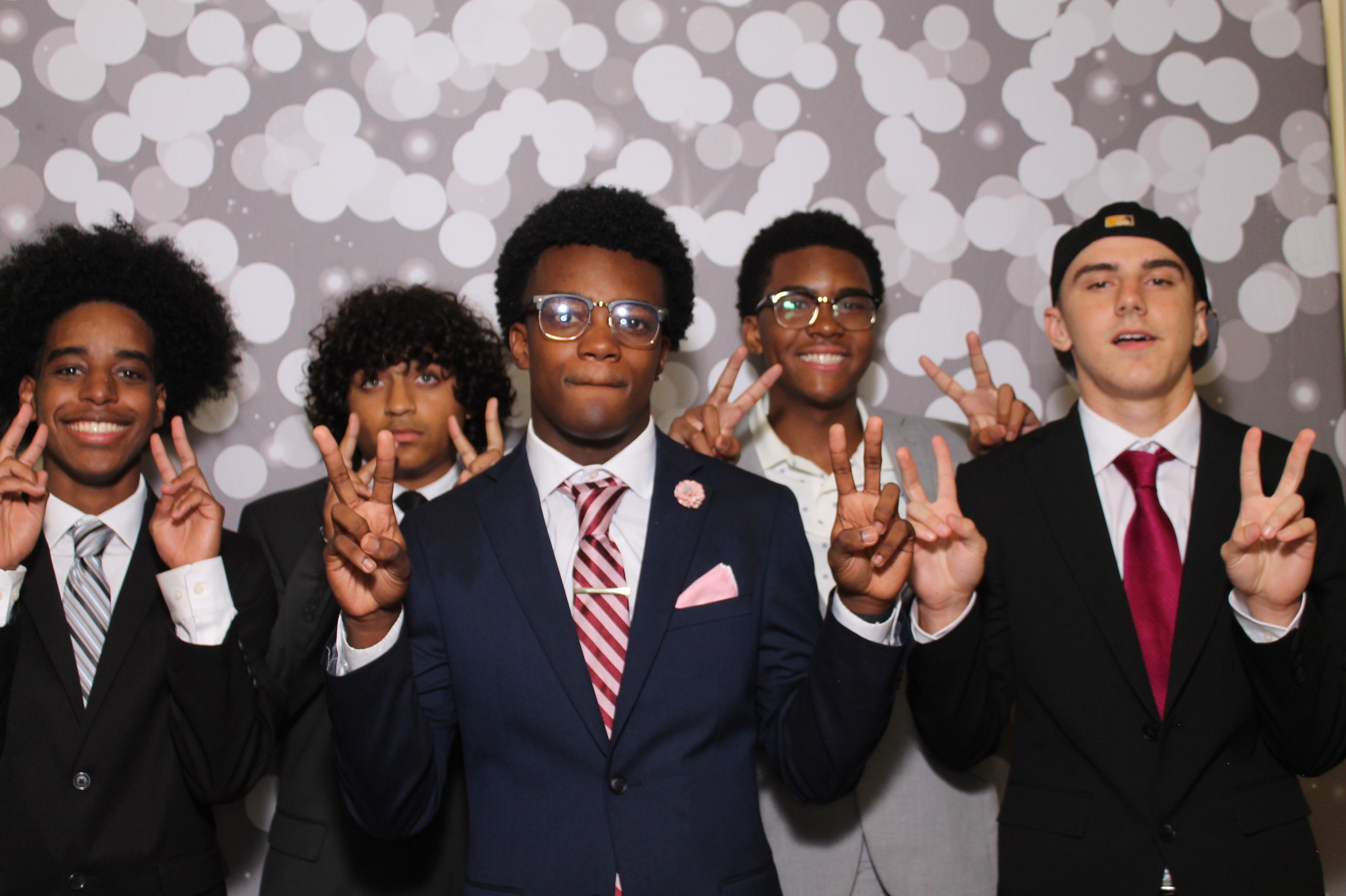 Walnut Hills Homecoming | View more photos from the event at gallery.photoboothcincy.com/u/PhotoBoothCincy/Walnut-Hills-Homecoming