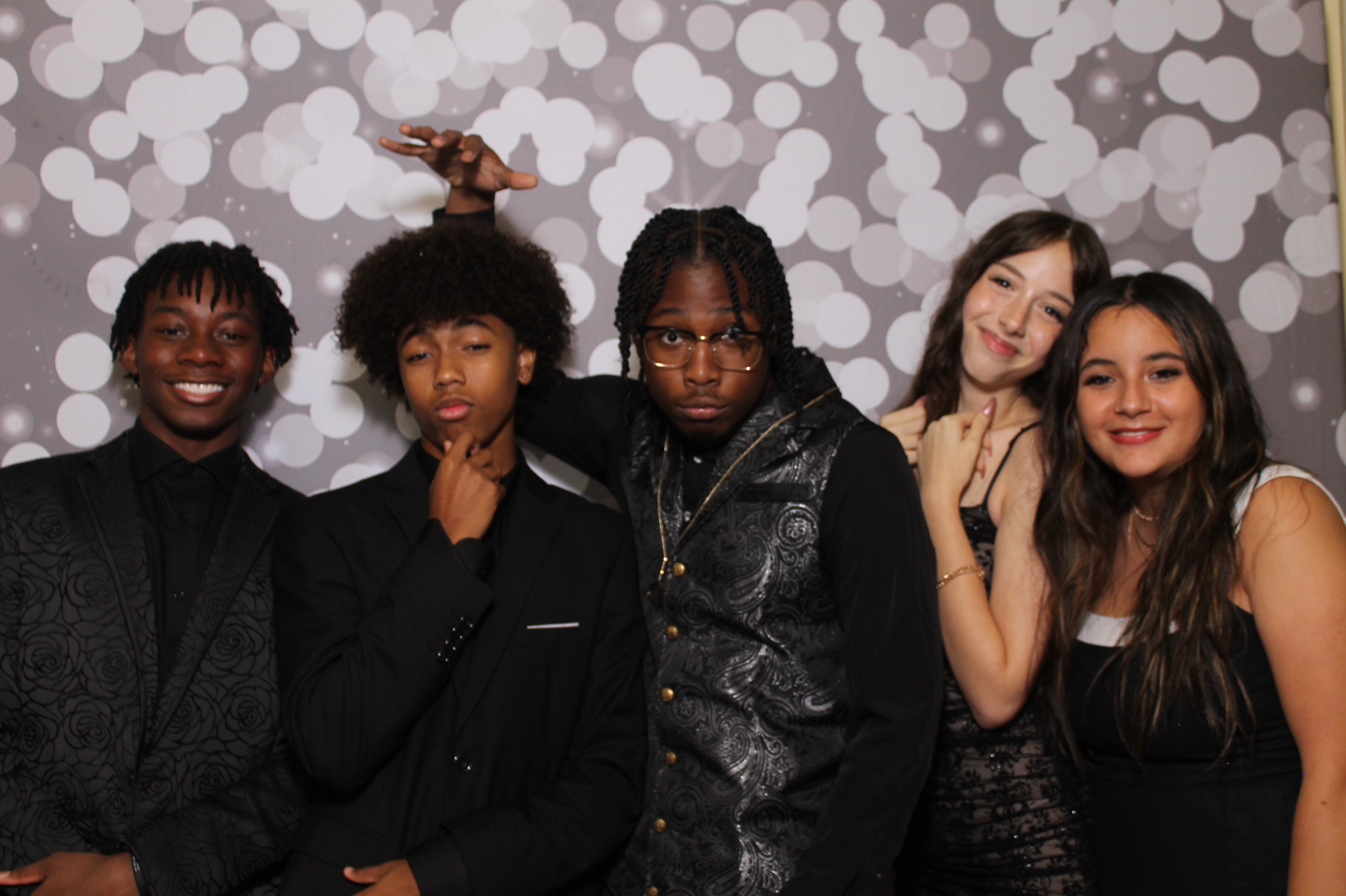 Walnut Hills Homecoming | View more photos from the event at gallery.photoboothcincy.com/u/PhotoBoothCincy/Walnut-Hills-Homecoming