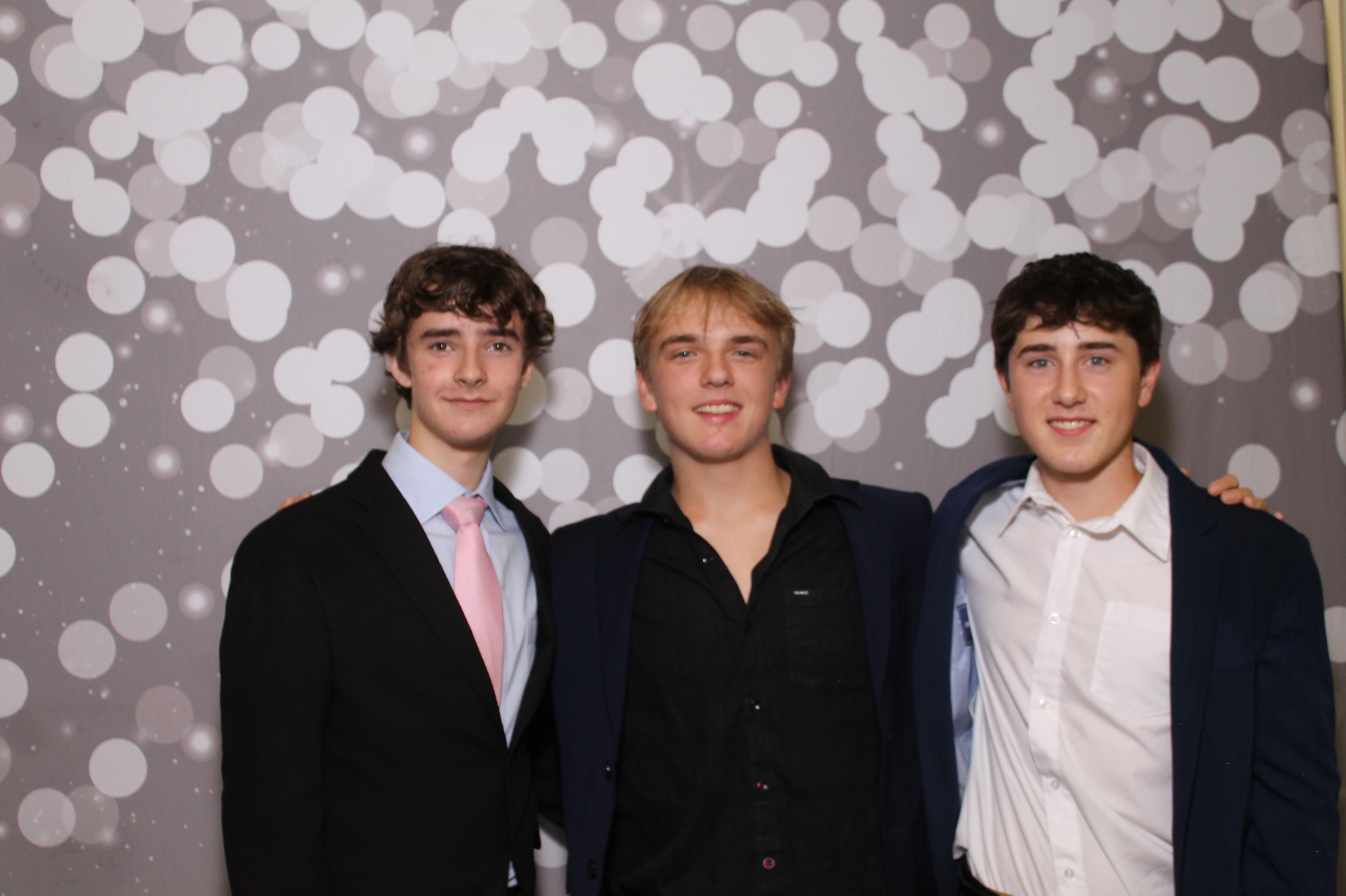 Walnut Hills Homecoming | View more photos from the event at gallery.photoboothcincy.com/u/PhotoBoothCincy/Walnut-Hills-Homecoming