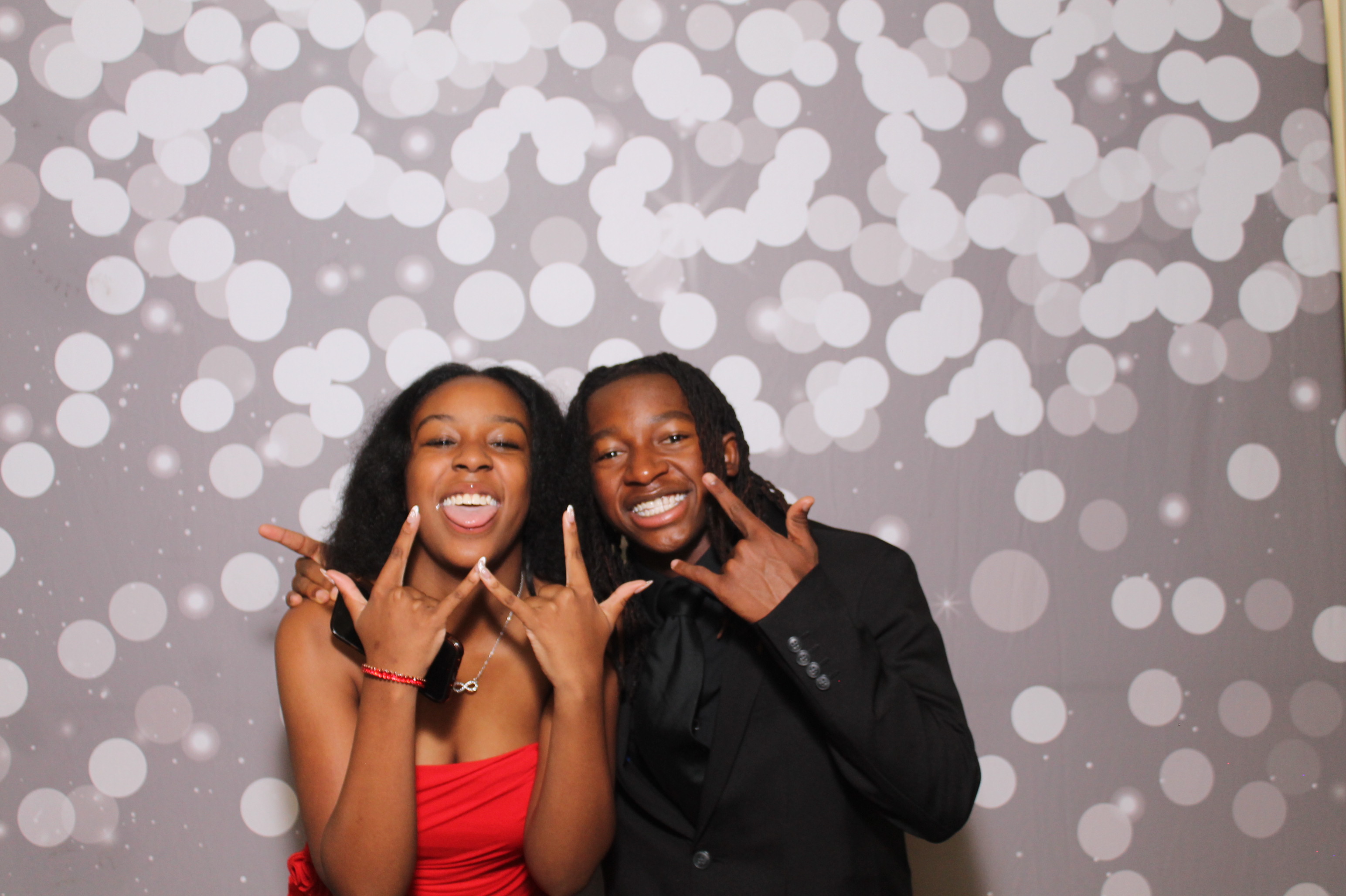 Walnut Hills Homecoming | View more photos from the event at gallery.photoboothcincy.com/u/PhotoBoothCincy/Walnut-Hills-Homecoming