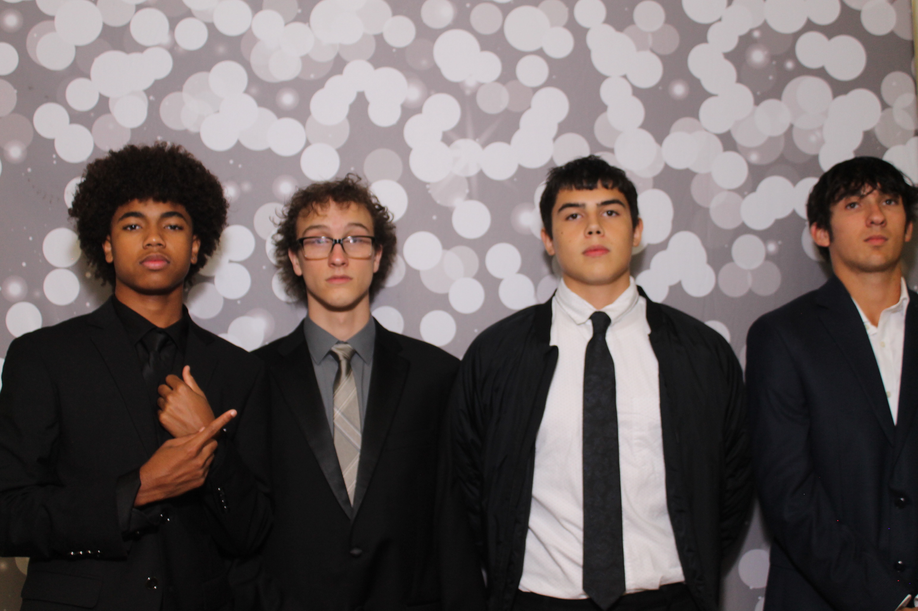 Walnut Hills Homecoming | View more photos from the event at gallery.photoboothcincy.com/u/PhotoBoothCincy/Walnut-Hills-Homecoming