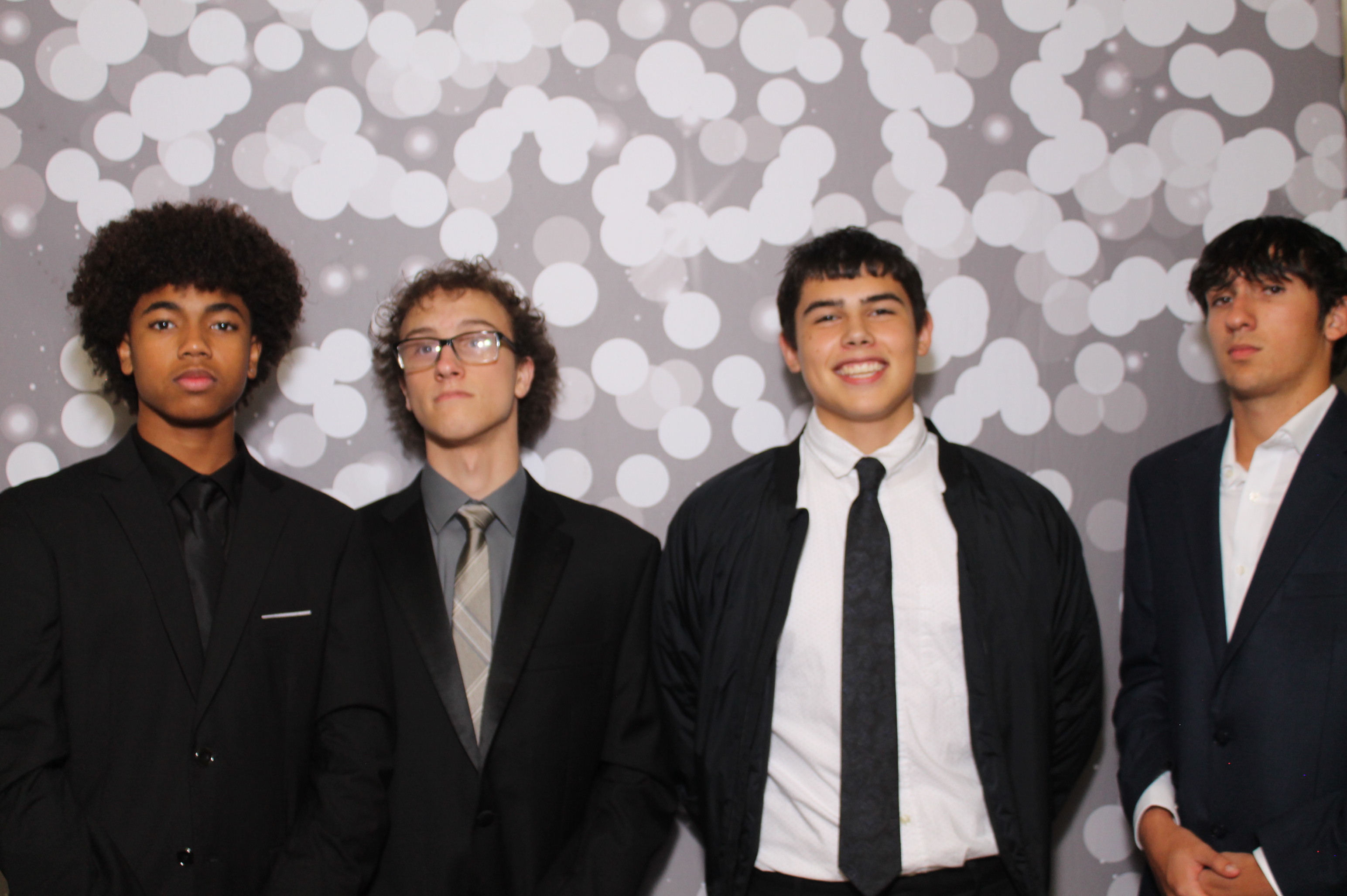 Walnut Hills Homecoming | View more photos from the event at gallery.photoboothcincy.com/u/PhotoBoothCincy/Walnut-Hills-Homecoming
